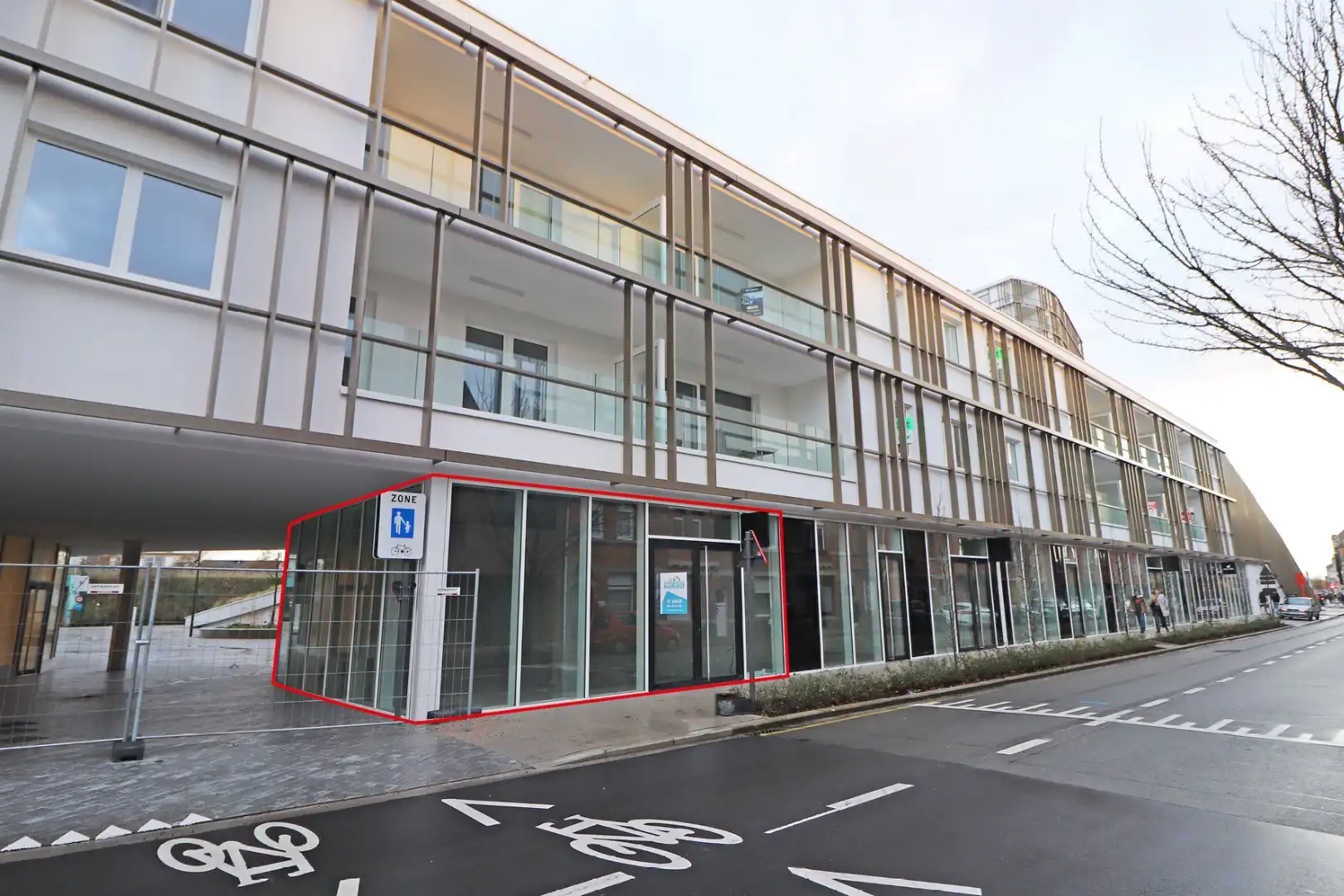 Kantoor te koop Rolariusplein 13 - - 8800 Roeselare