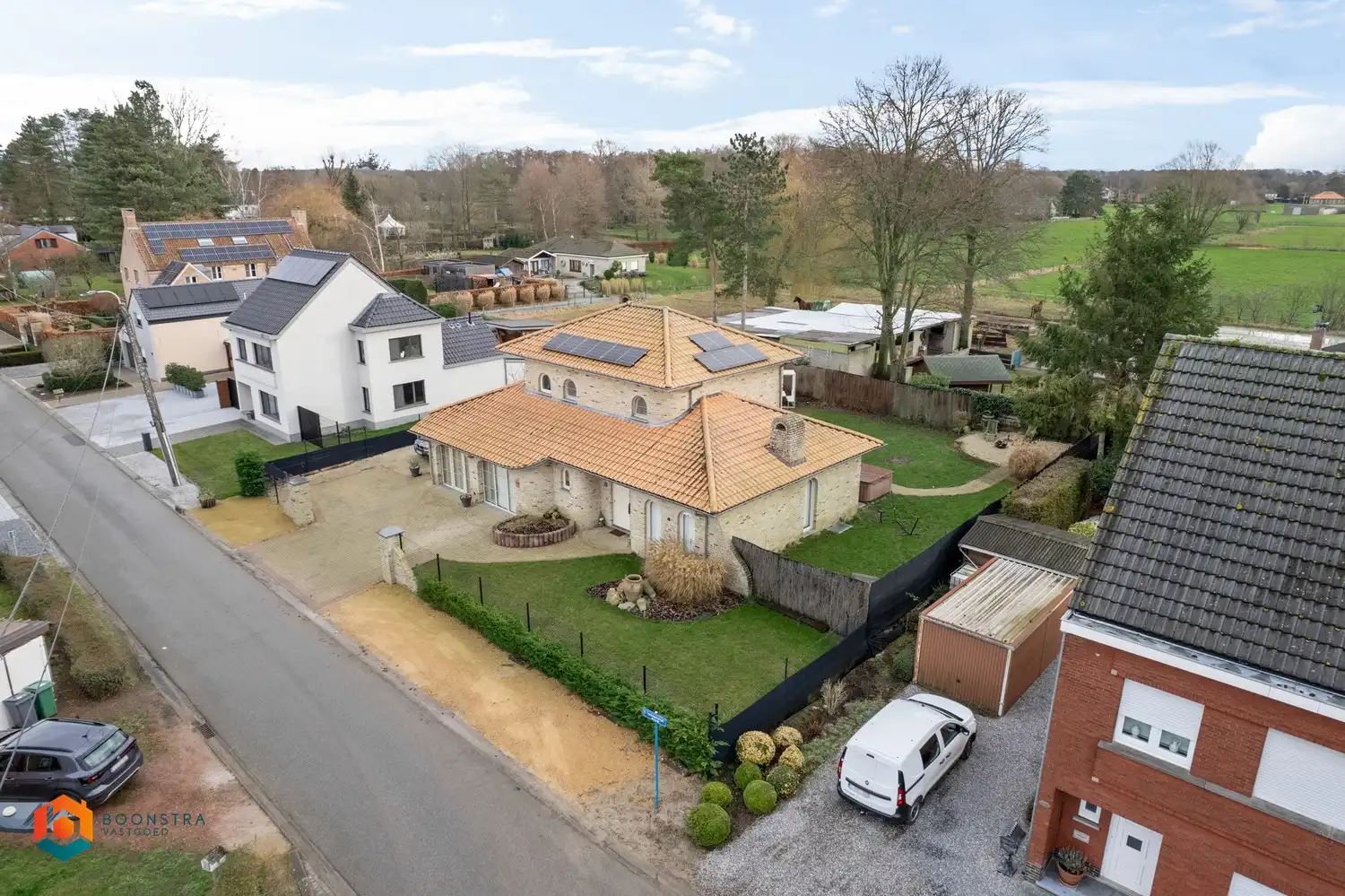 Instapklare villa met 4 slpkrs op perceel van 801m² te Keerbergen foto 2