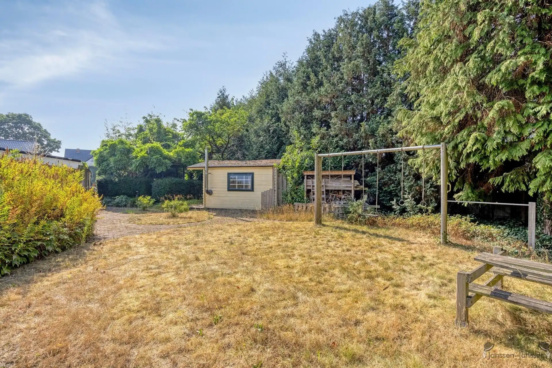 Sfeervolle villa met 5 slaapkamers, zwembad, veranda en uniek verhuurpotentieel  foto 50