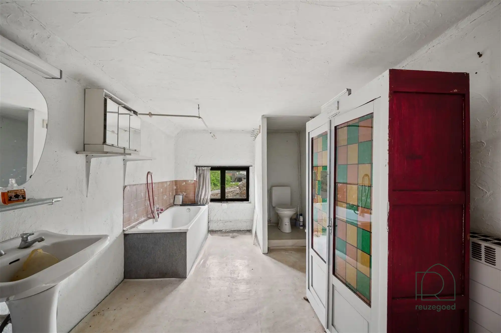 Te renoveren huis (tweewoonst)  met mogelijkheid tot 2 bouwgronden foto 21