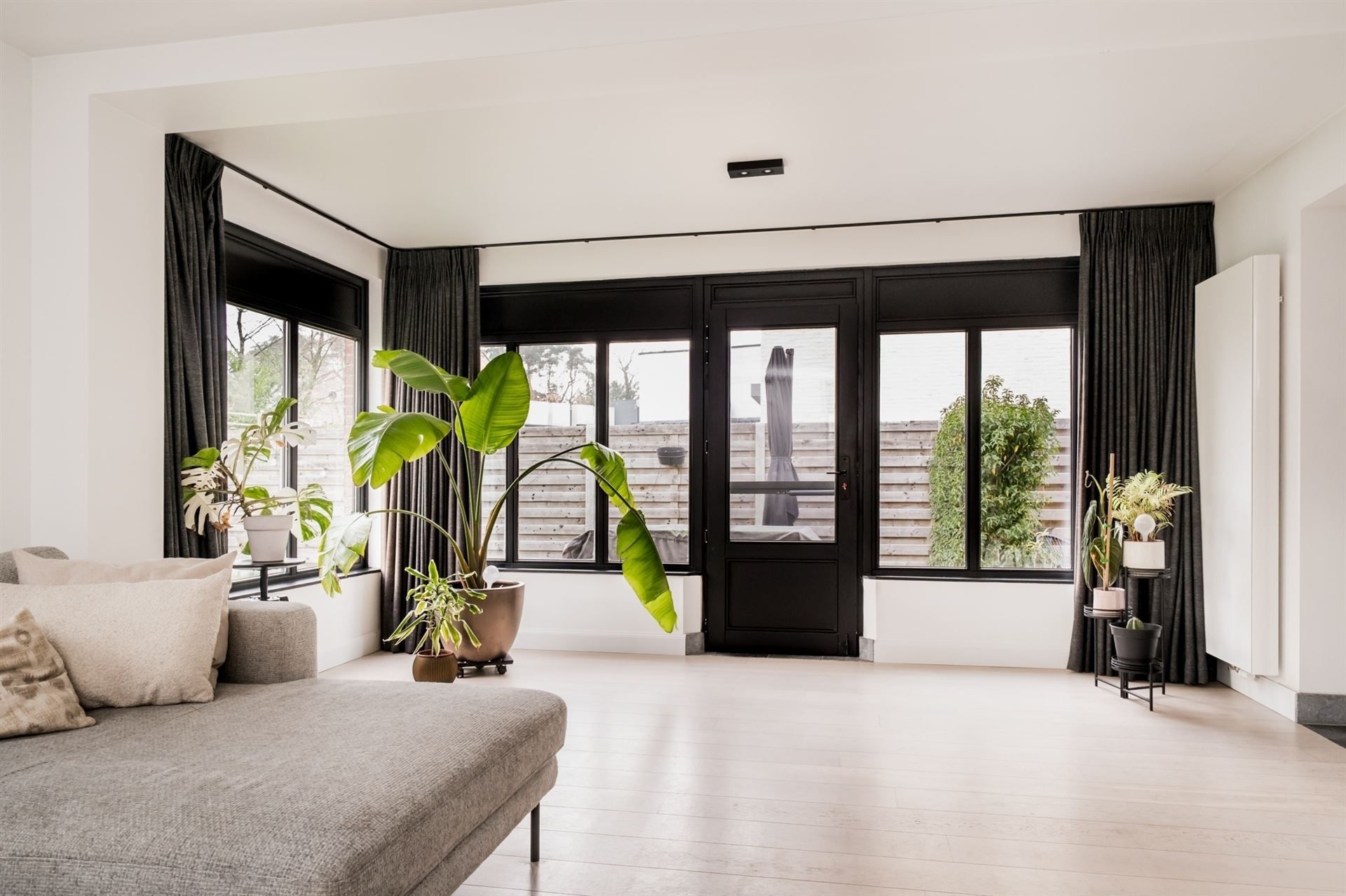 Gezellige woning met open keuken en tuin top ligging!  foto 11