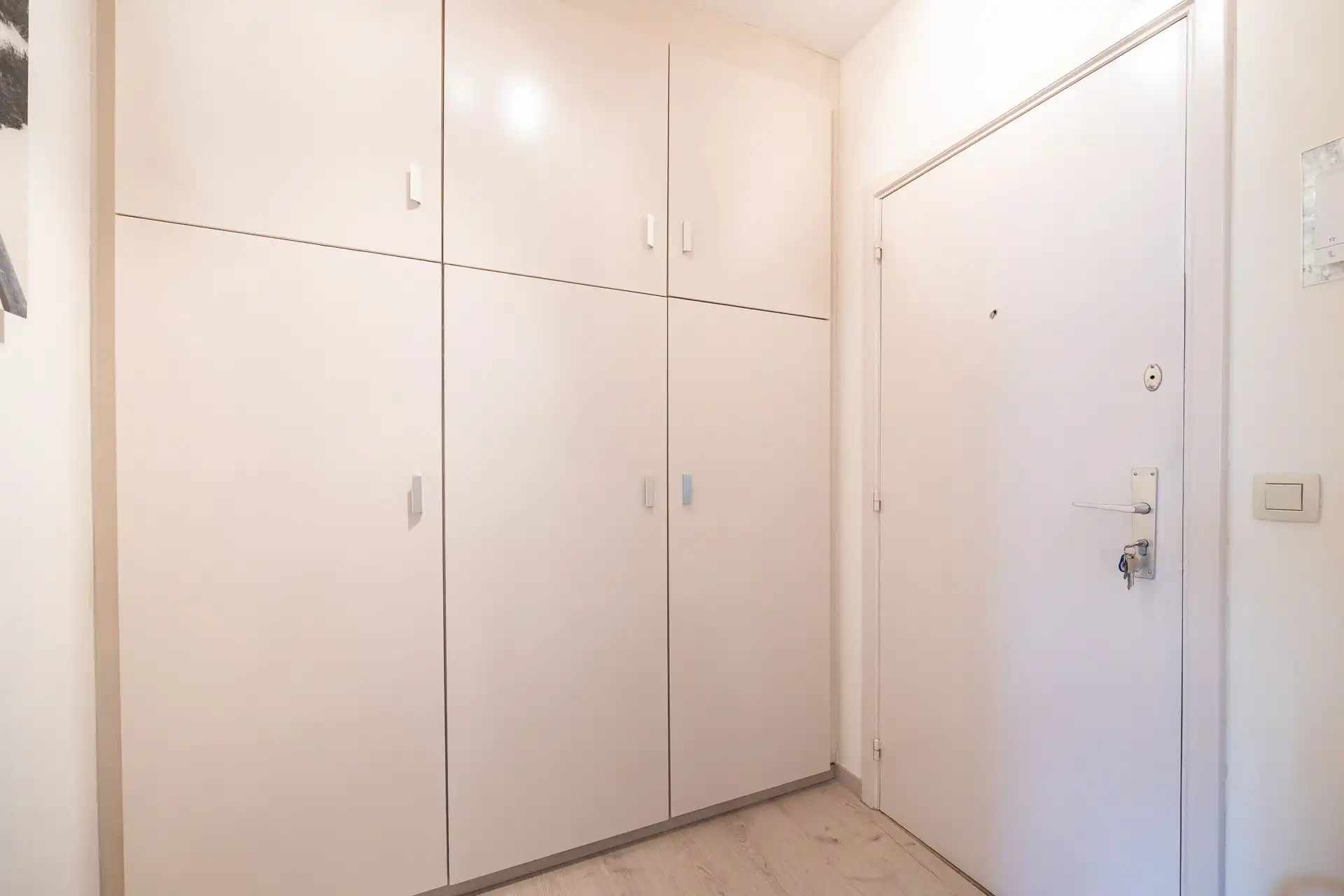 Verzorgd appartement met terras op uitstekende locatie foto 4