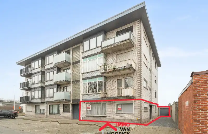 Ruim appartement op het gelijkvloers - 2 slaapkamers. foto {{pictureIndex}}