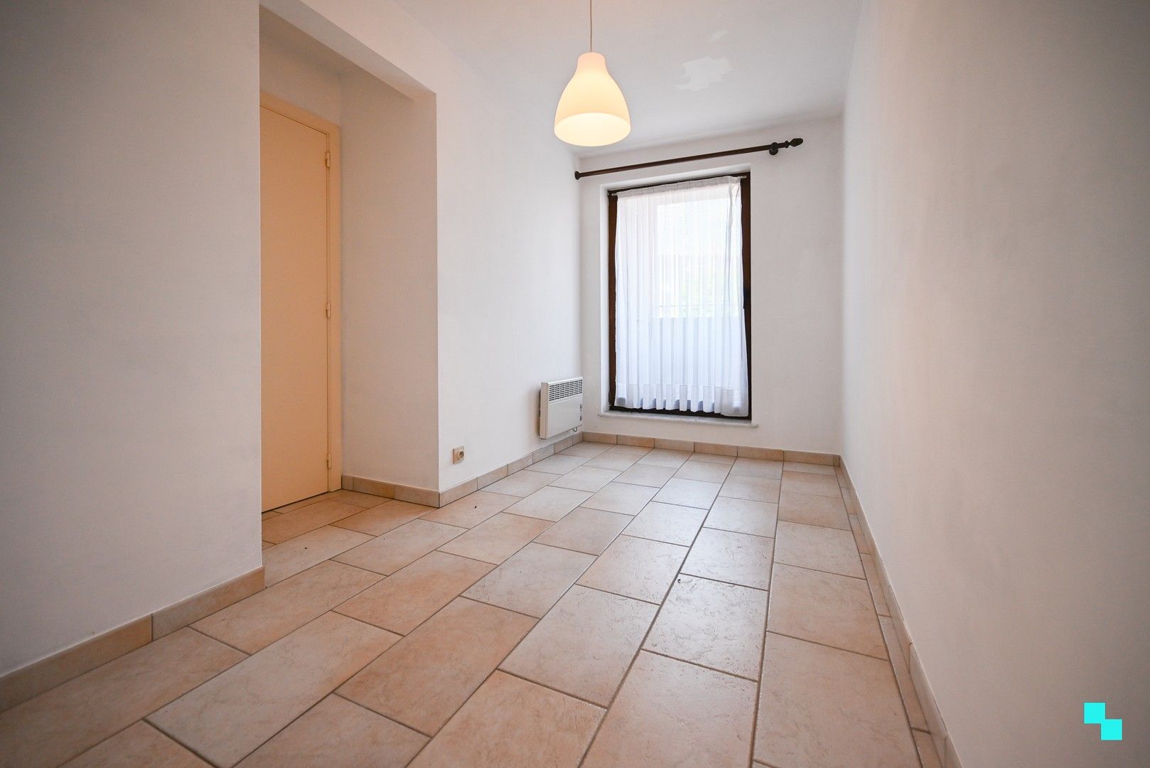 Energiezuinig op te frissen appartement te Melkmarkt, Izegem foto 13