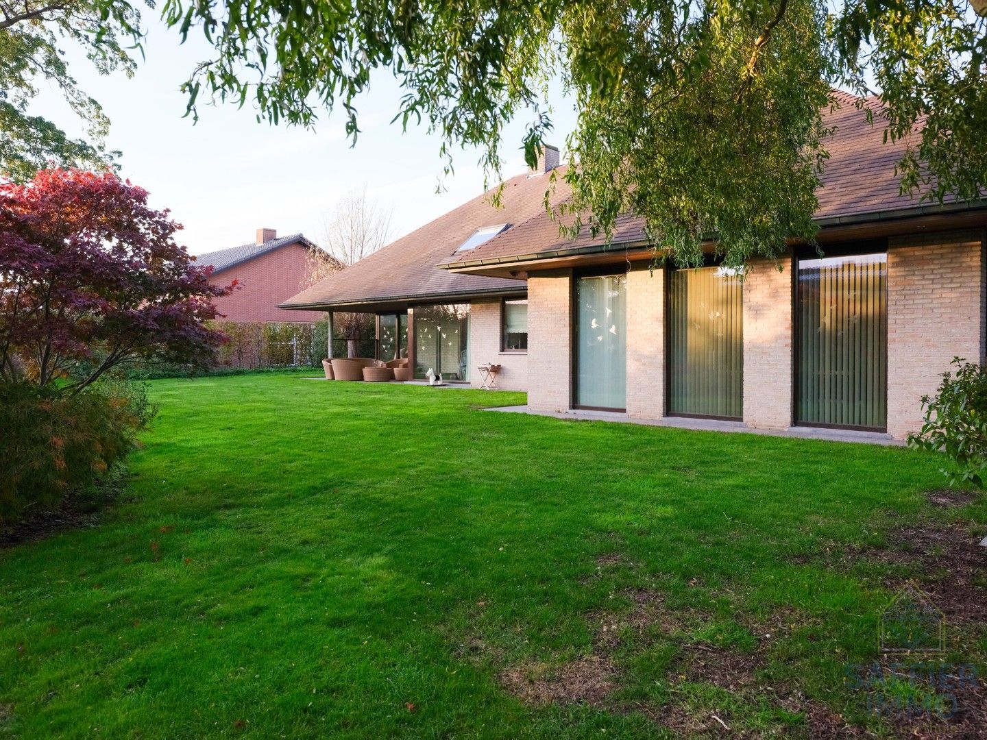 Ruim gebouw in amabachtzone met uitbreidingsmogelijkheden foto 30