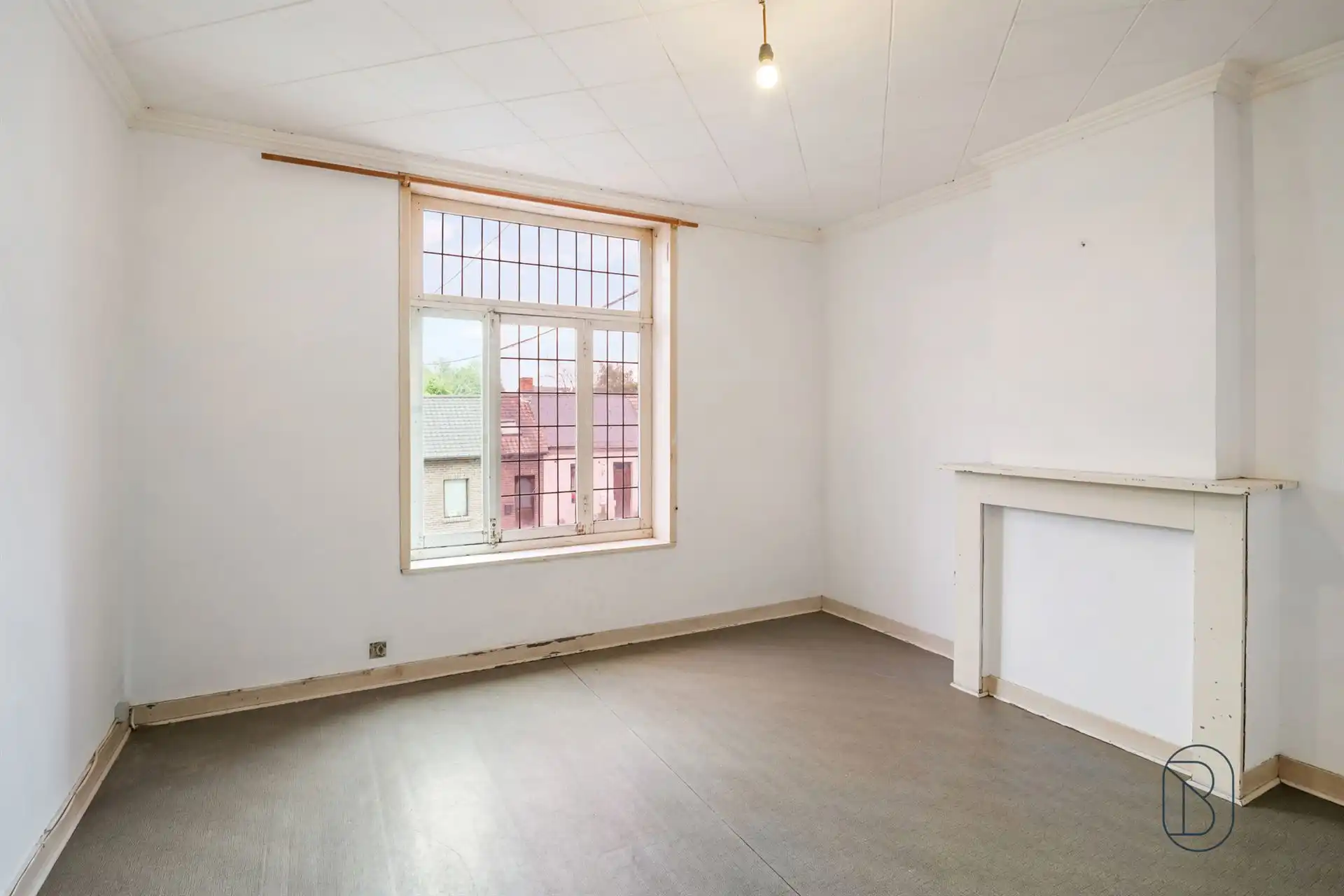 Te renoveren woning in centrum Lessines. foto 10