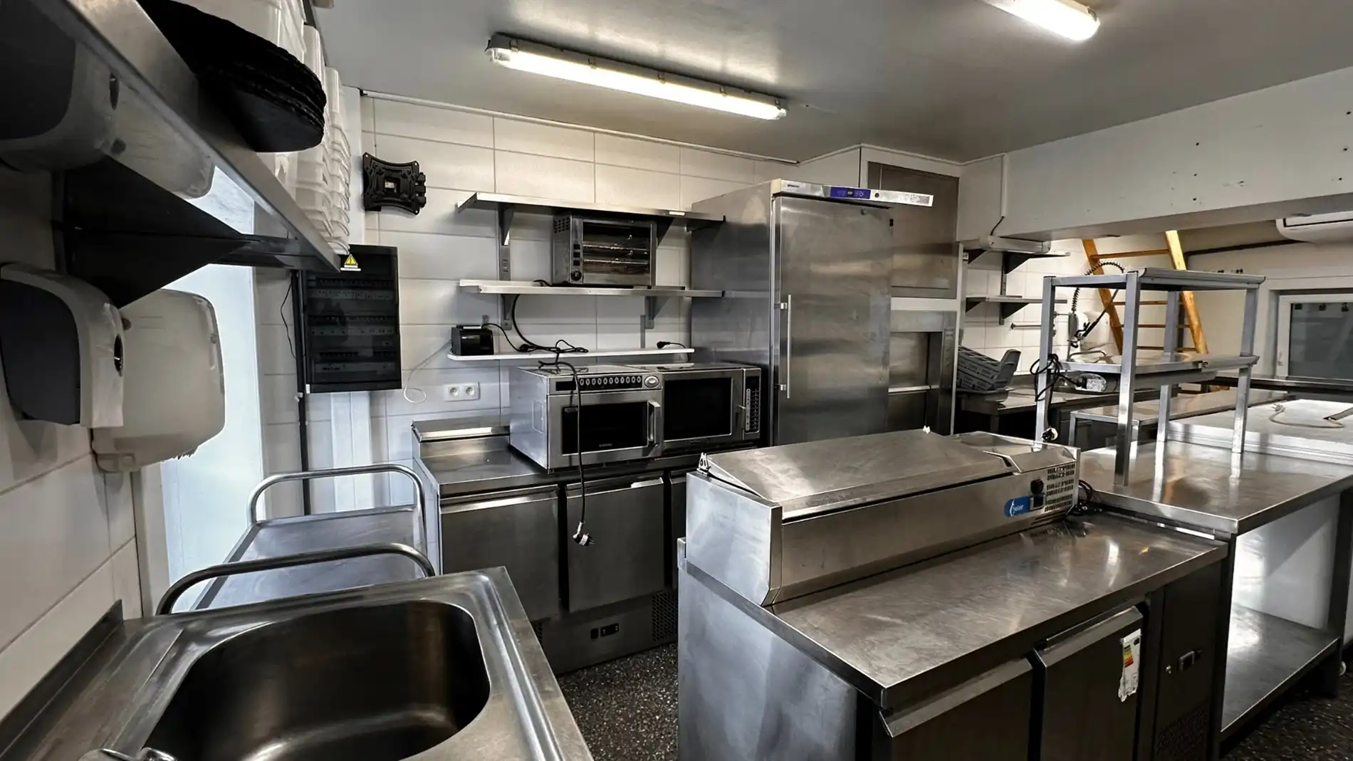 Uniek handelspand/horecapand op commerciële toplocatie! foto 5