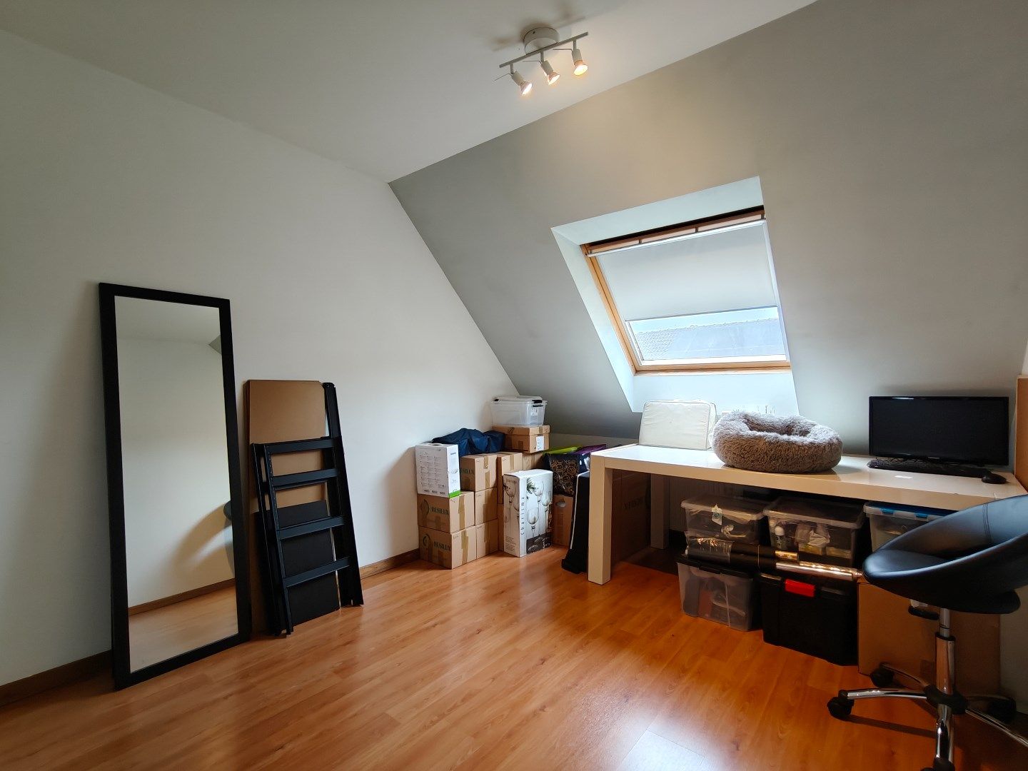 Ruime bel-étagewoning met tuin en garage foto 9