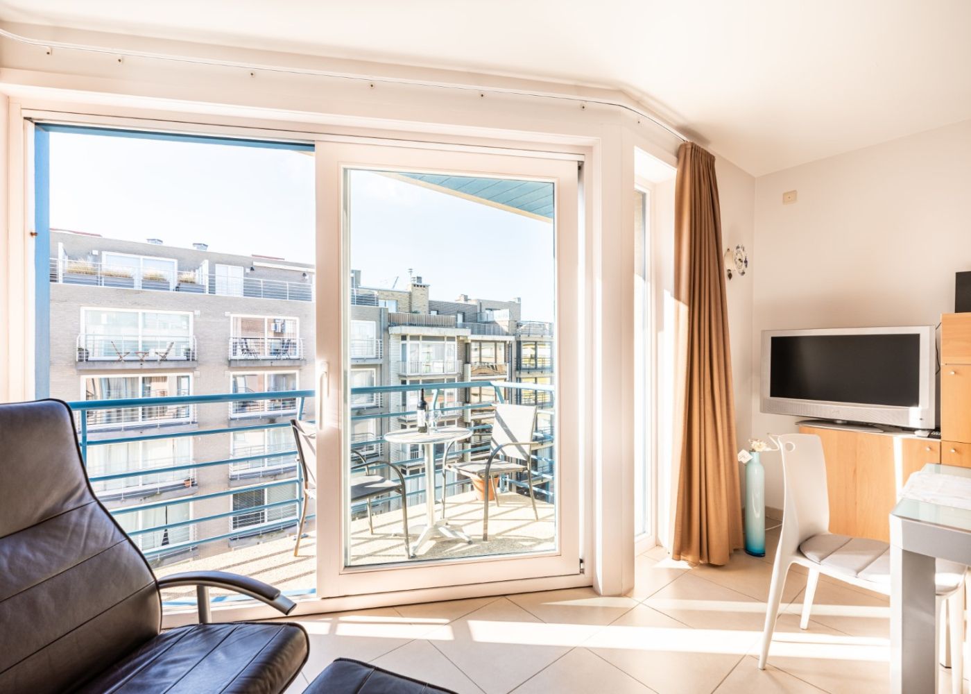Penthouse met 2 slaapkamers en ruim zonneterras vlakbij zee foto 7
