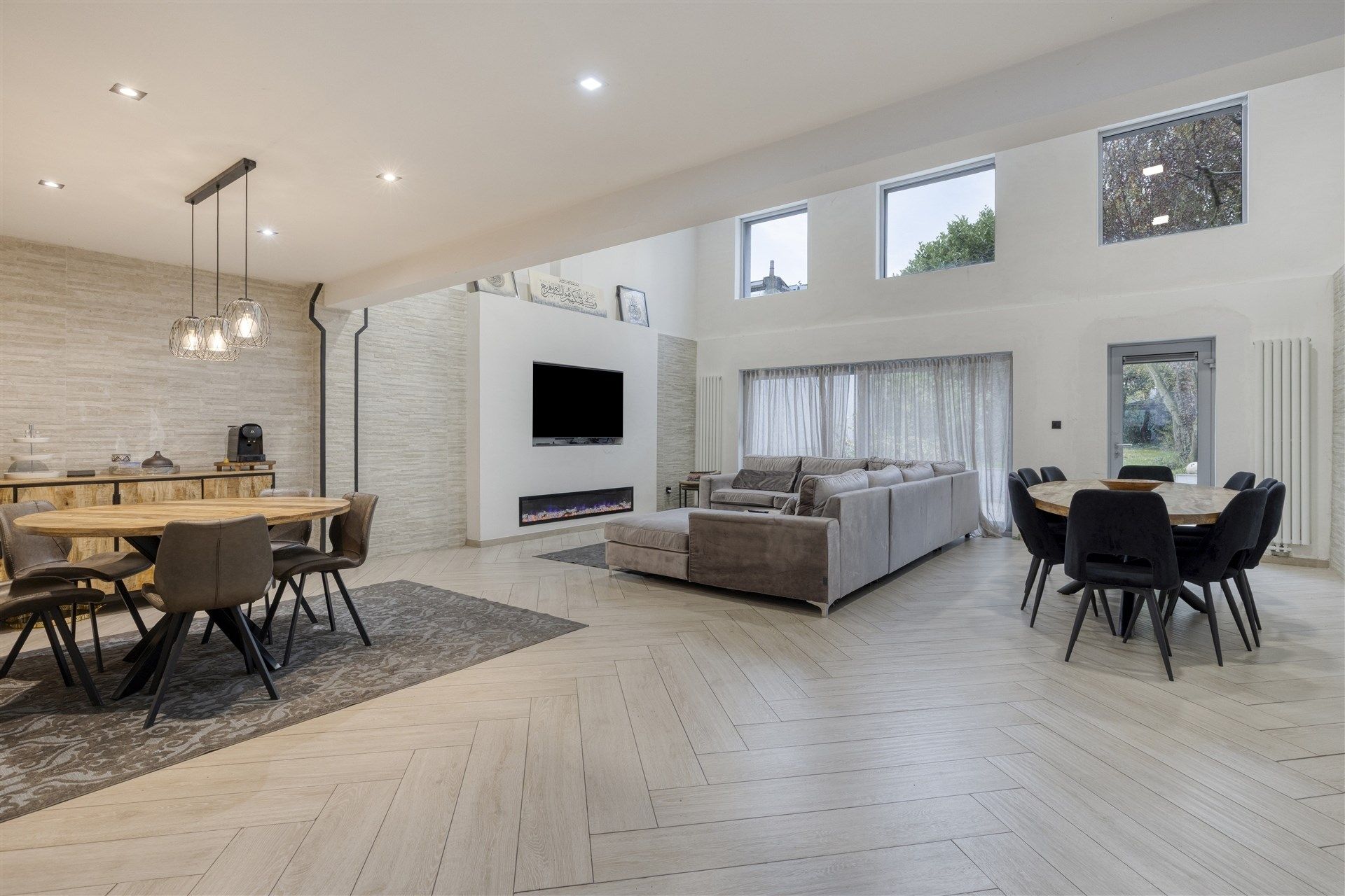 Gerenoveerd handelshuis met 4 tot 6 slaapkamers en zonnige tuin. foto 13