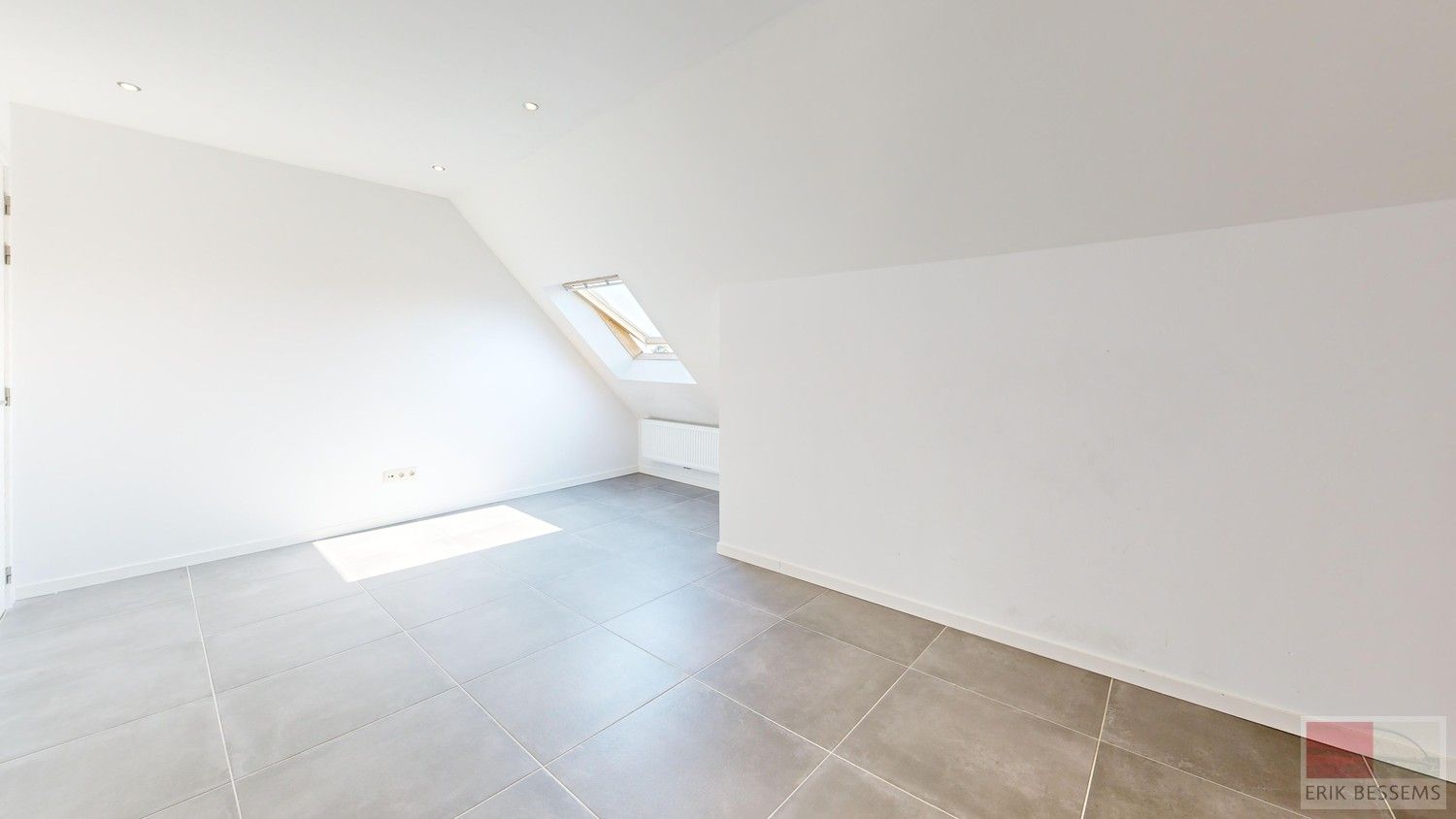 Ruim duplex appartement (gelegen op 1ste en 2de verdieping) van circa 81 m² te huur met 2 slaapkamers. foto 14