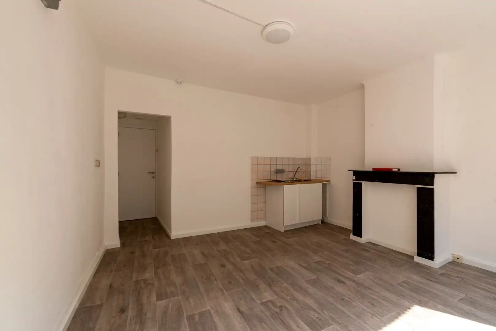 Ruime studentenkamer foto 2