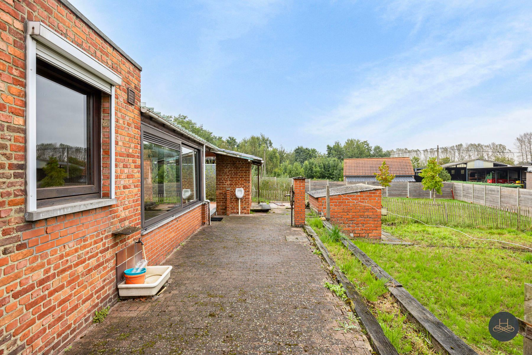 Ruime renovatiewoning met zuid-gerichte tuin foto 27