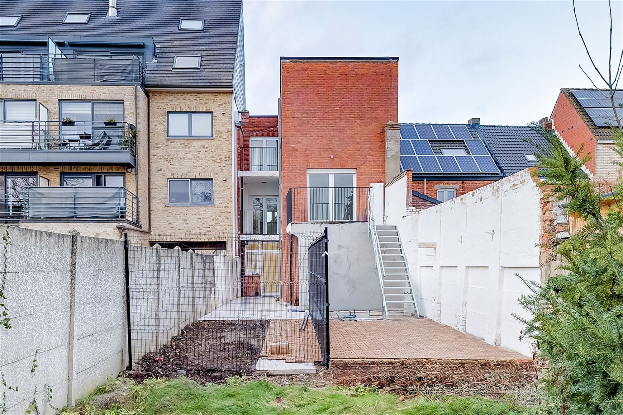 Vergund gerenoveerd appartementsgebouw  foto 20