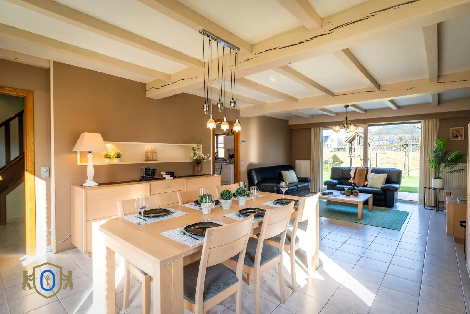 4-slpkr villa met garage & tuin foto 3