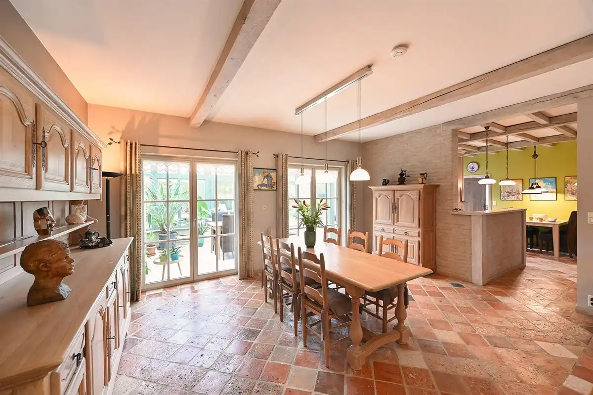 Instapklare villa met zwemvijver foto 46