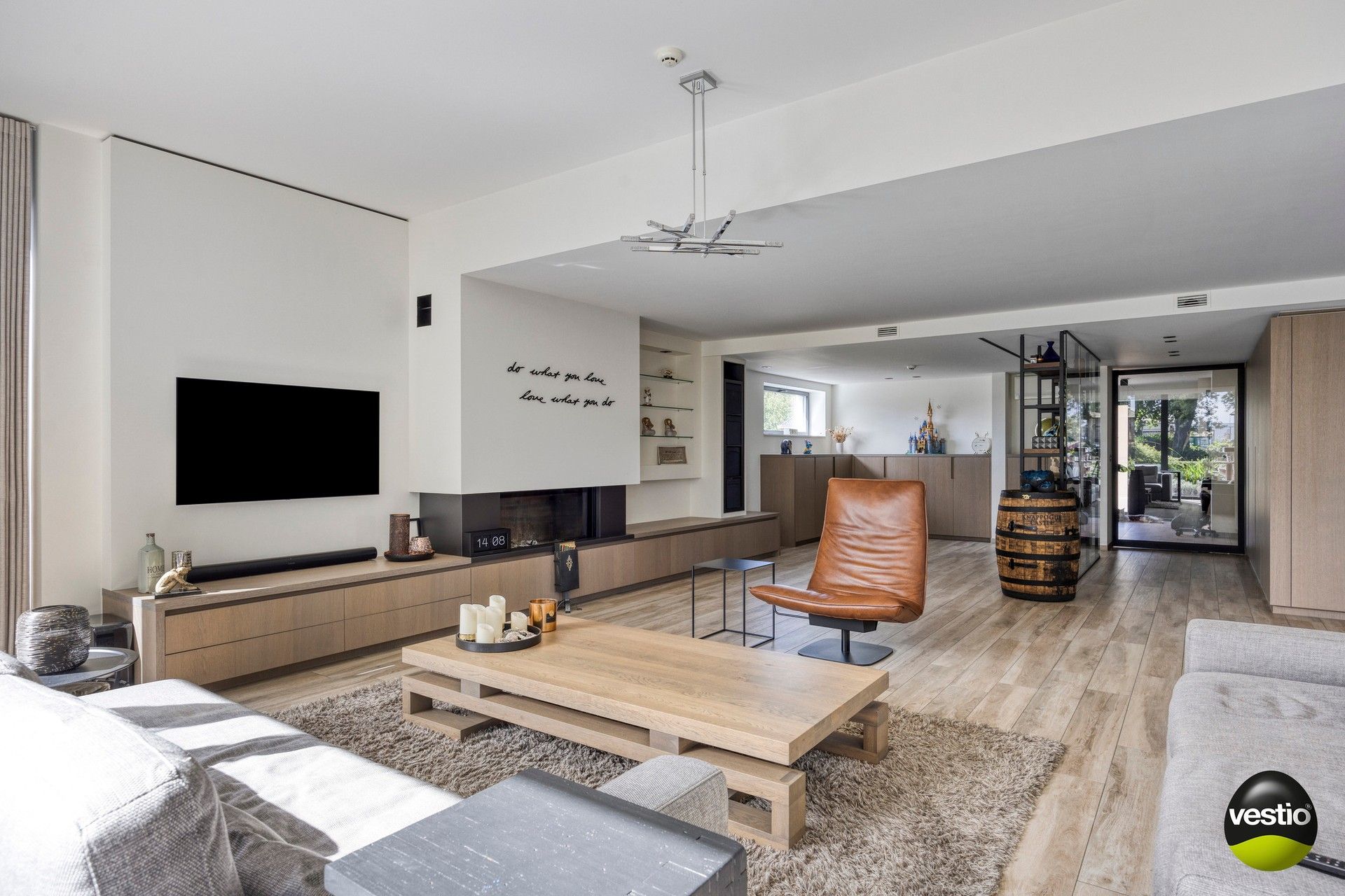 Luxueuze open bebouwing op mooi perceel van ca. 30 are. foto 4