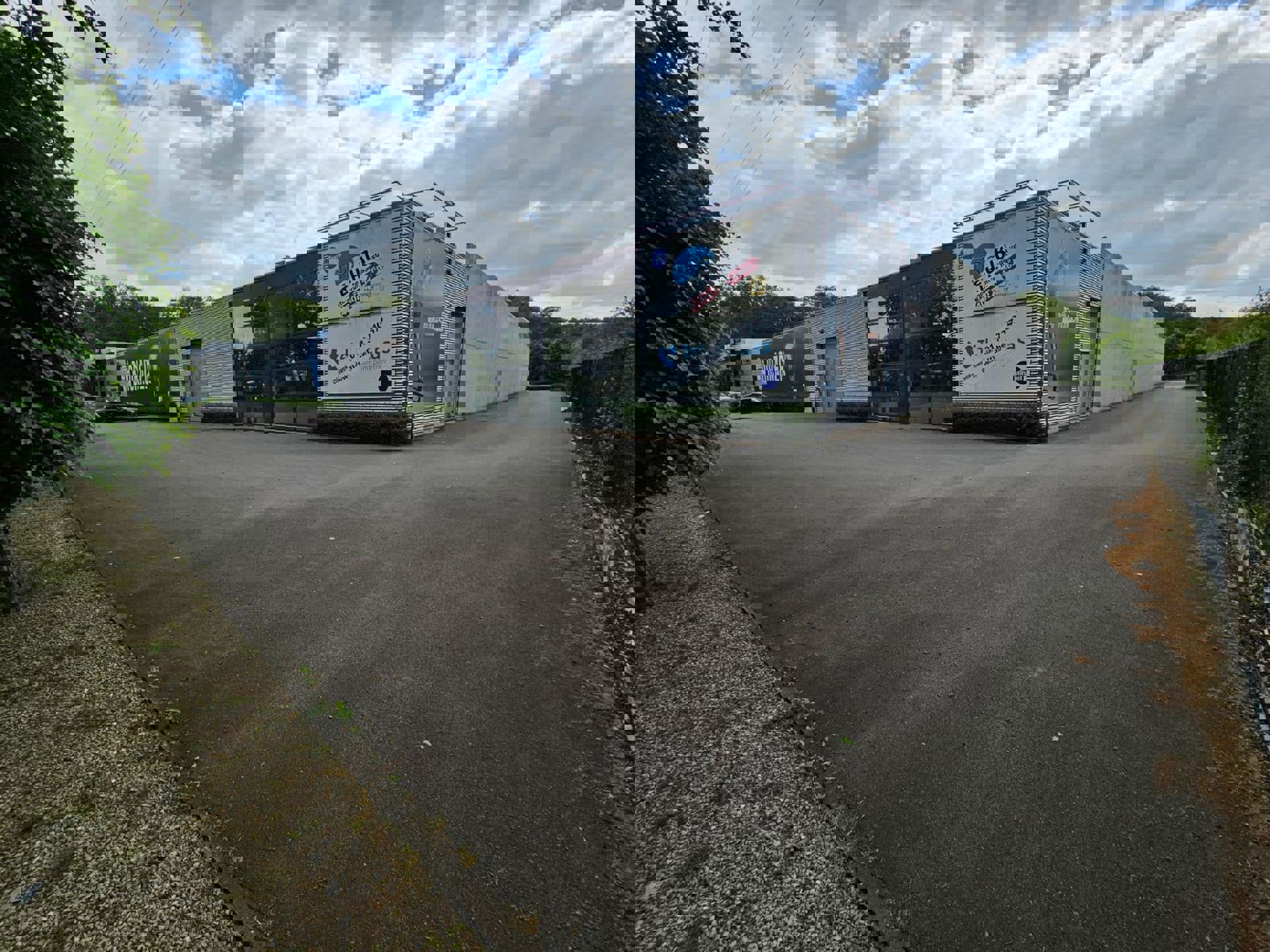 ZICHTLOCATIE E313 - te huur Tessenderlo - industrie  foto {{pictureIndex}}