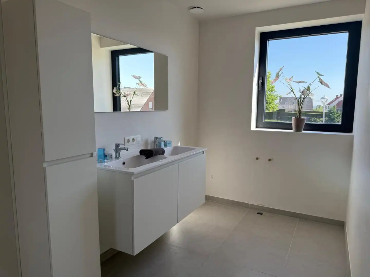 Instapklare nieuwbouwwoning in rustige recente woonwijk foto 23