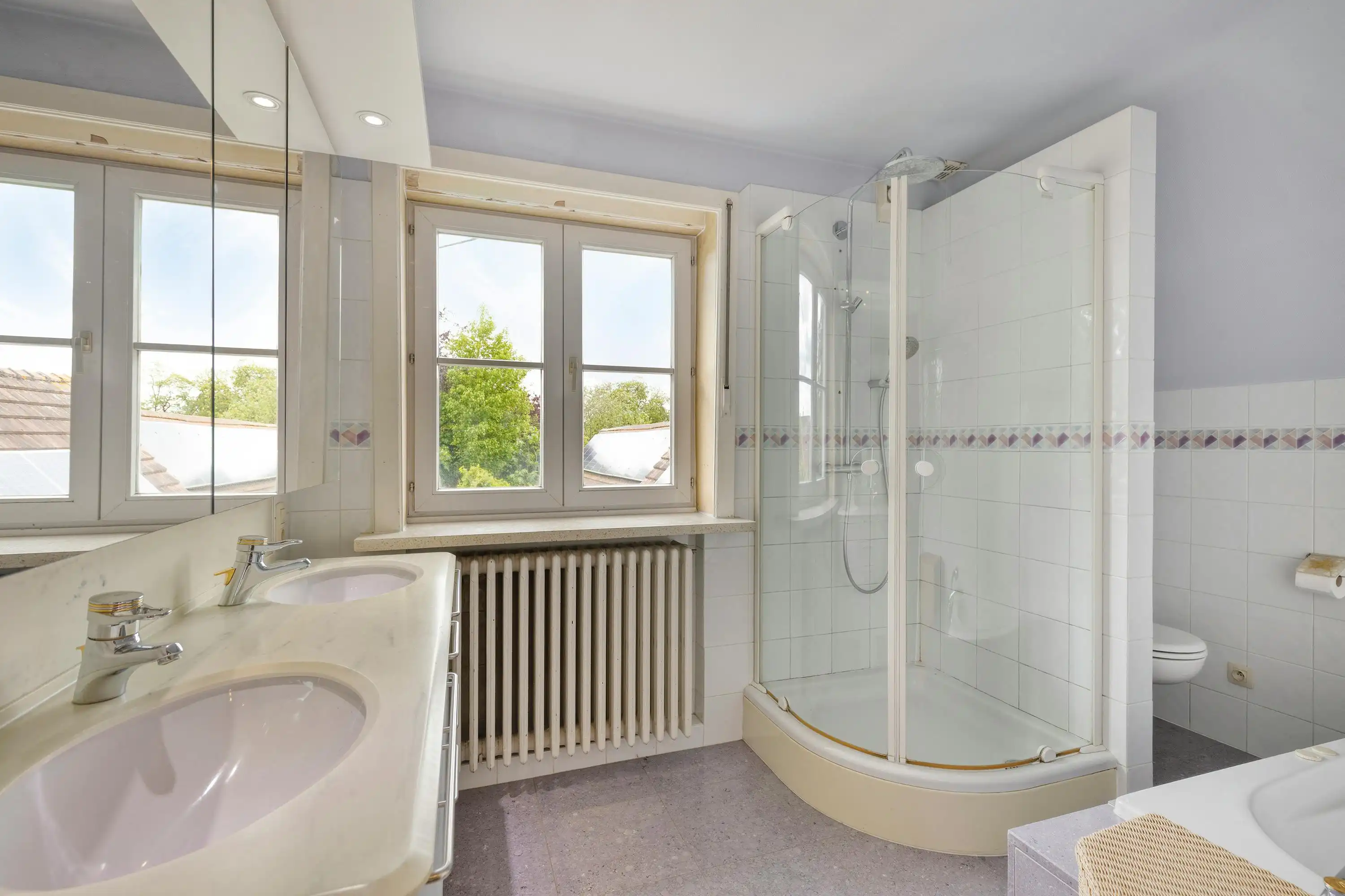 Villa te koop in Roeselare met ruim bijgebouw op 832 m² foto 18