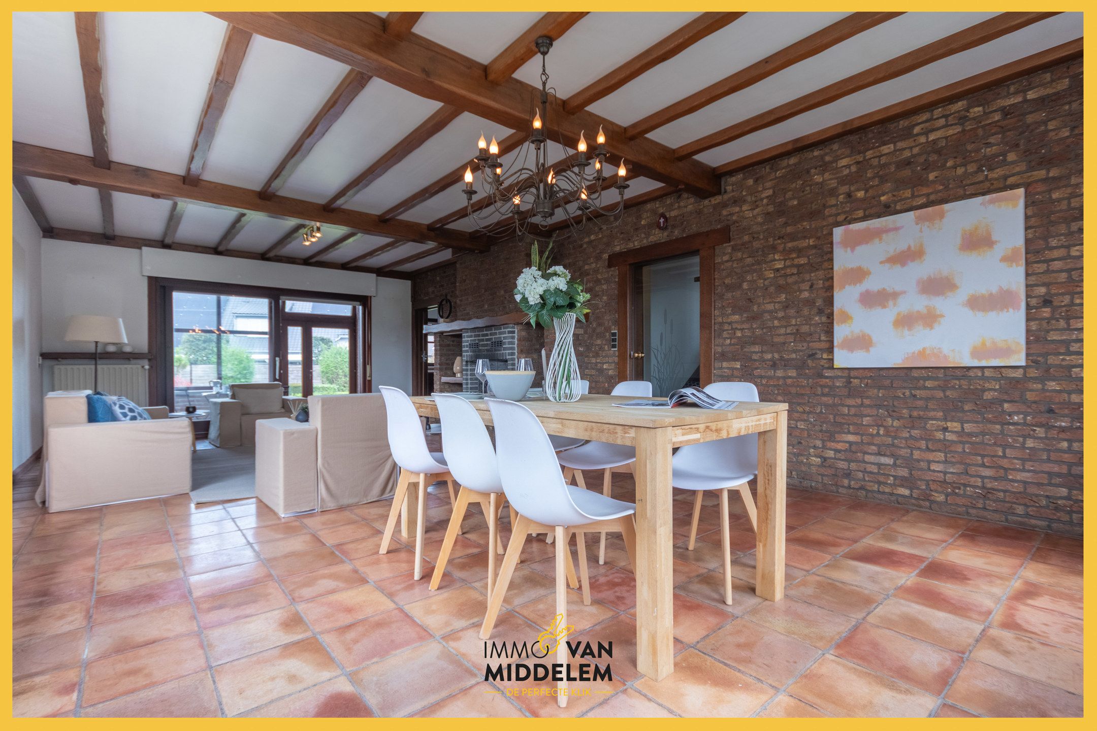 GROTE KARAKTERVOLLE WONING MET GARAGE EN TUIN foto 4