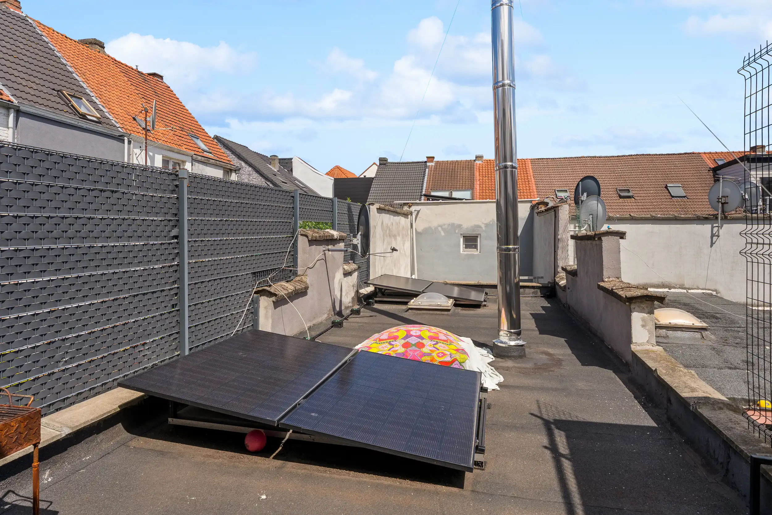 Goeddraaiende pizzazaak met appartement! foto 15
