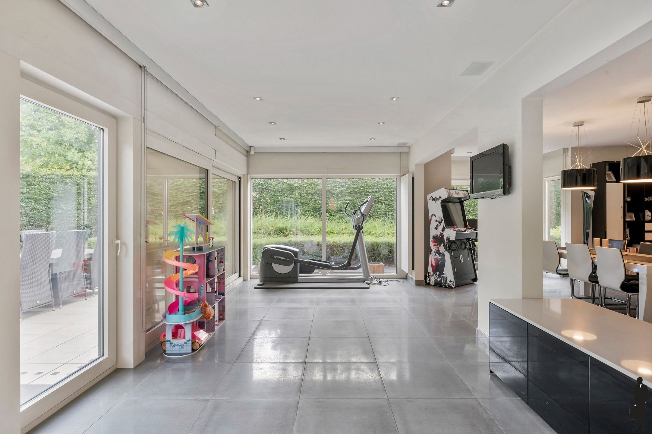 Eigentijdse villa op ca. 1.246 m² te Brasschaat! foto 12