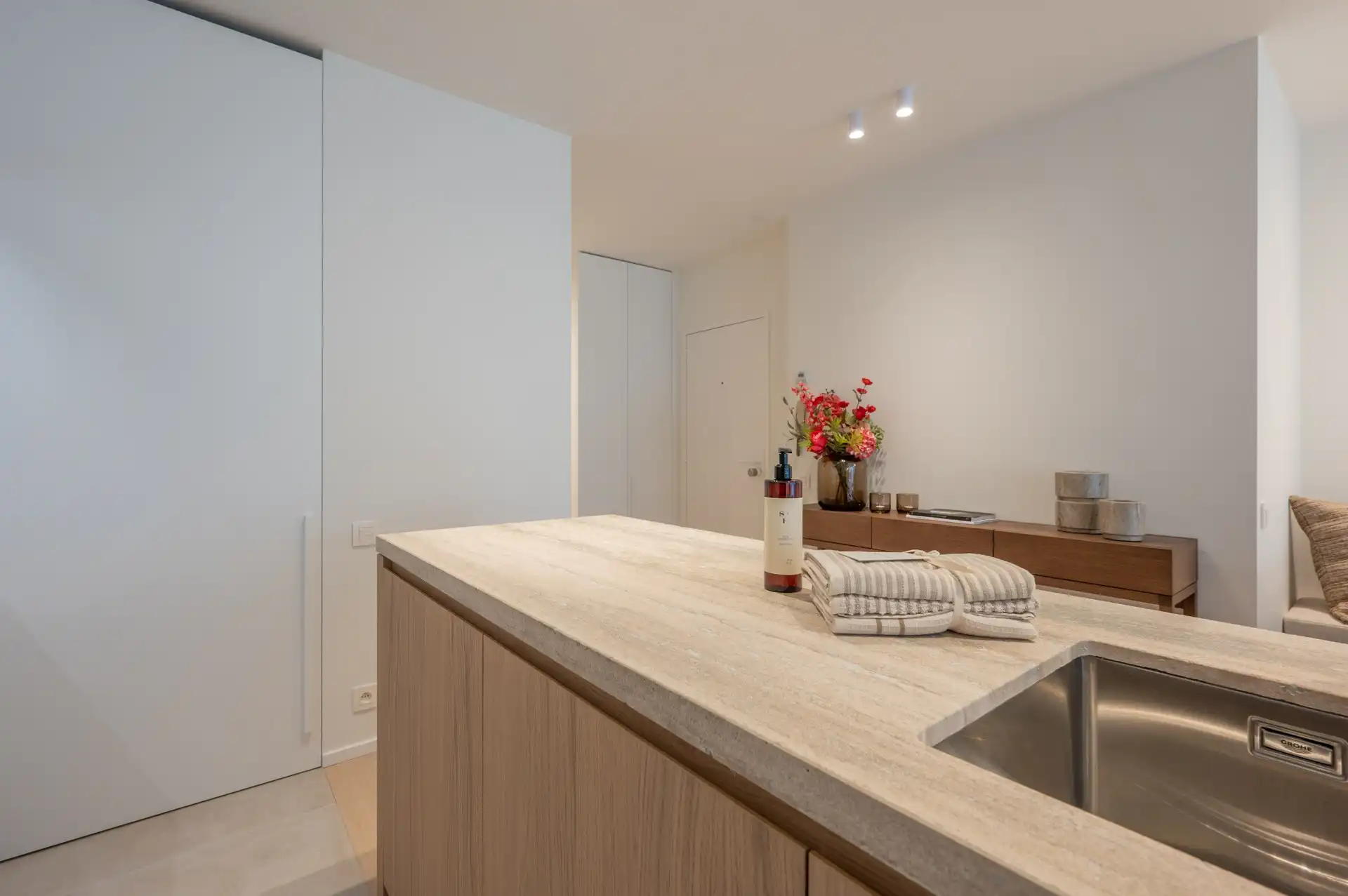 Zeer goed gelegen appartement op enkele passen van het gezellige Rubensplein. foto 15