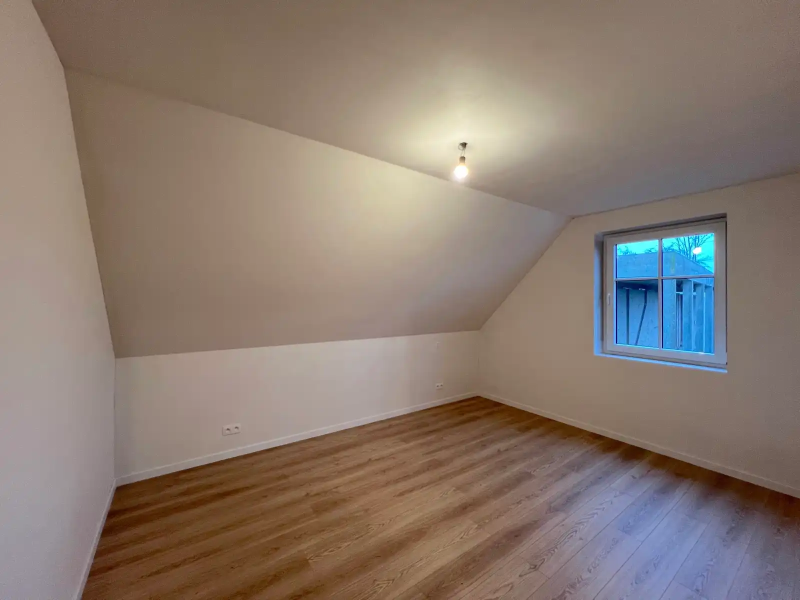 Landelijke woning met 5 slaapkamers op prachtlocatie foto 9