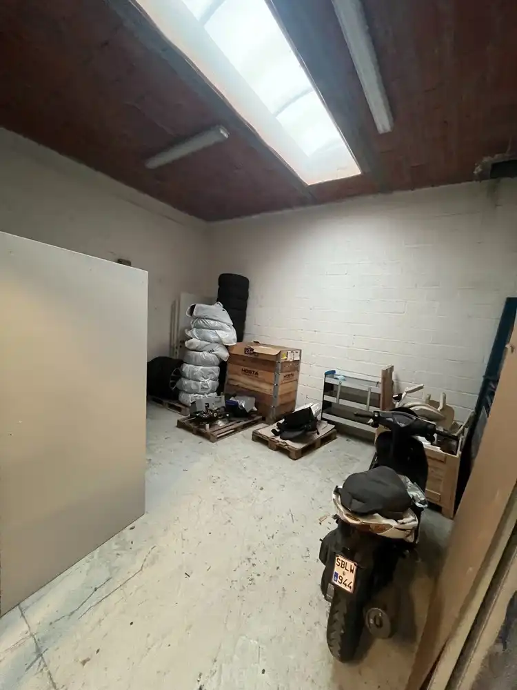 Bedrijfsgebouw +/- 775m² foto 28