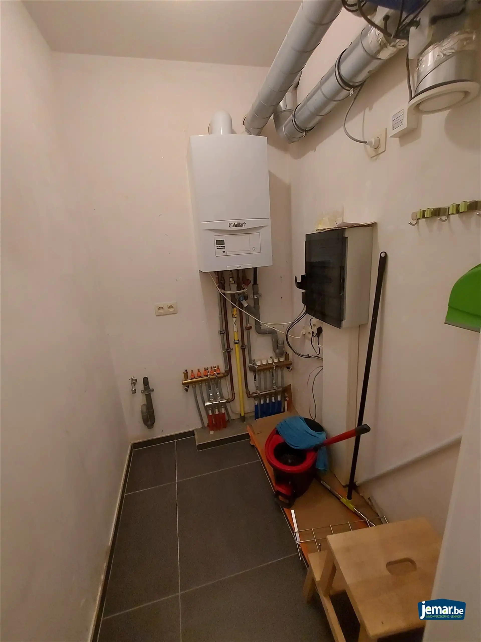 gelijkvloers appartement met 1 slaapkamer en ruim terras in Maasmechelen! foto 6