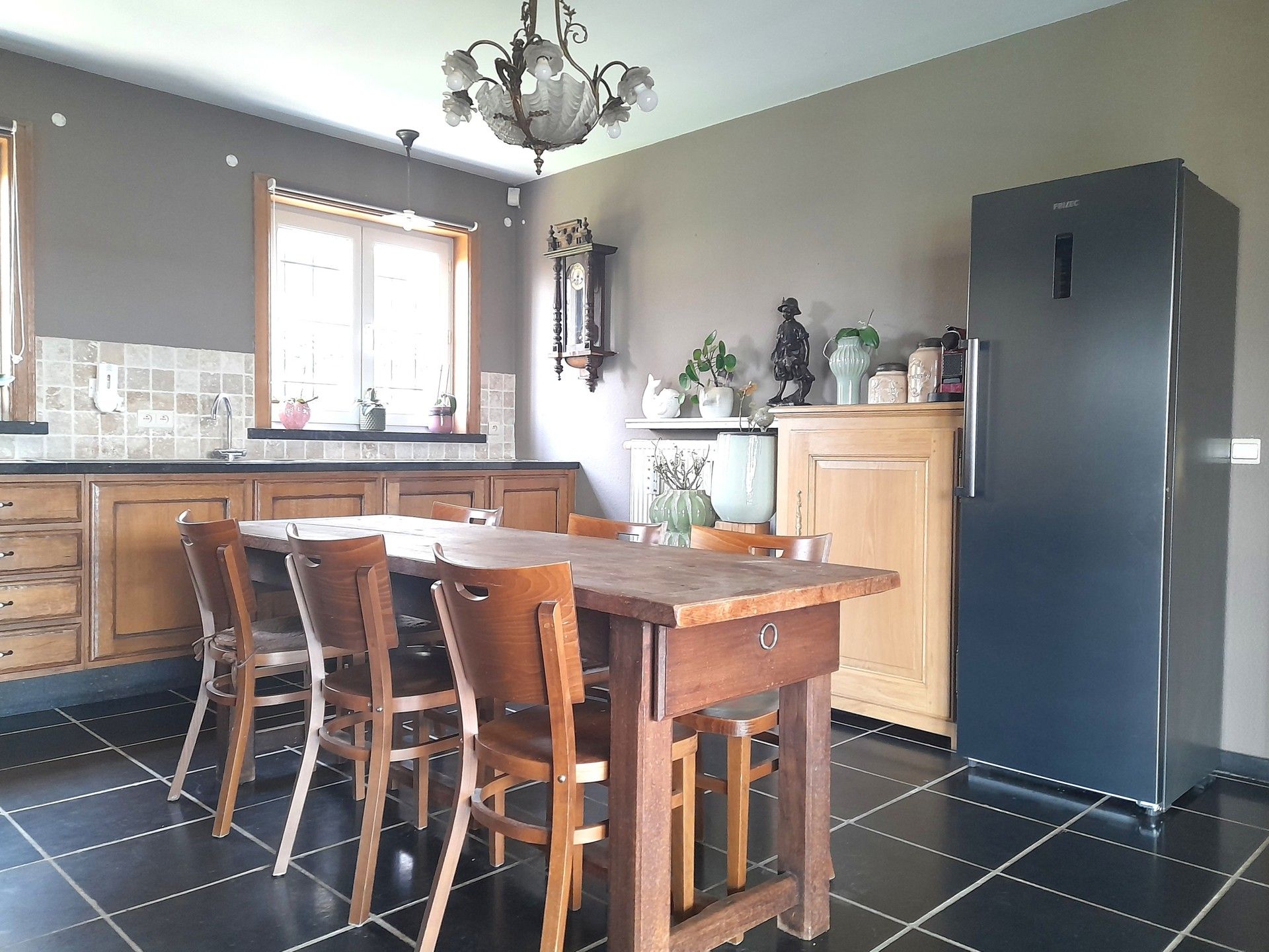 Karaktervolle gezinswoning - 4 tot 7 slaapkamers mogelijk foto 7