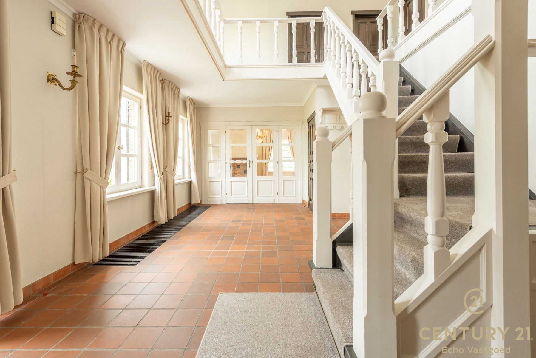 Statige goed onderhouden manoir villa met fraaie tuin   foto 4