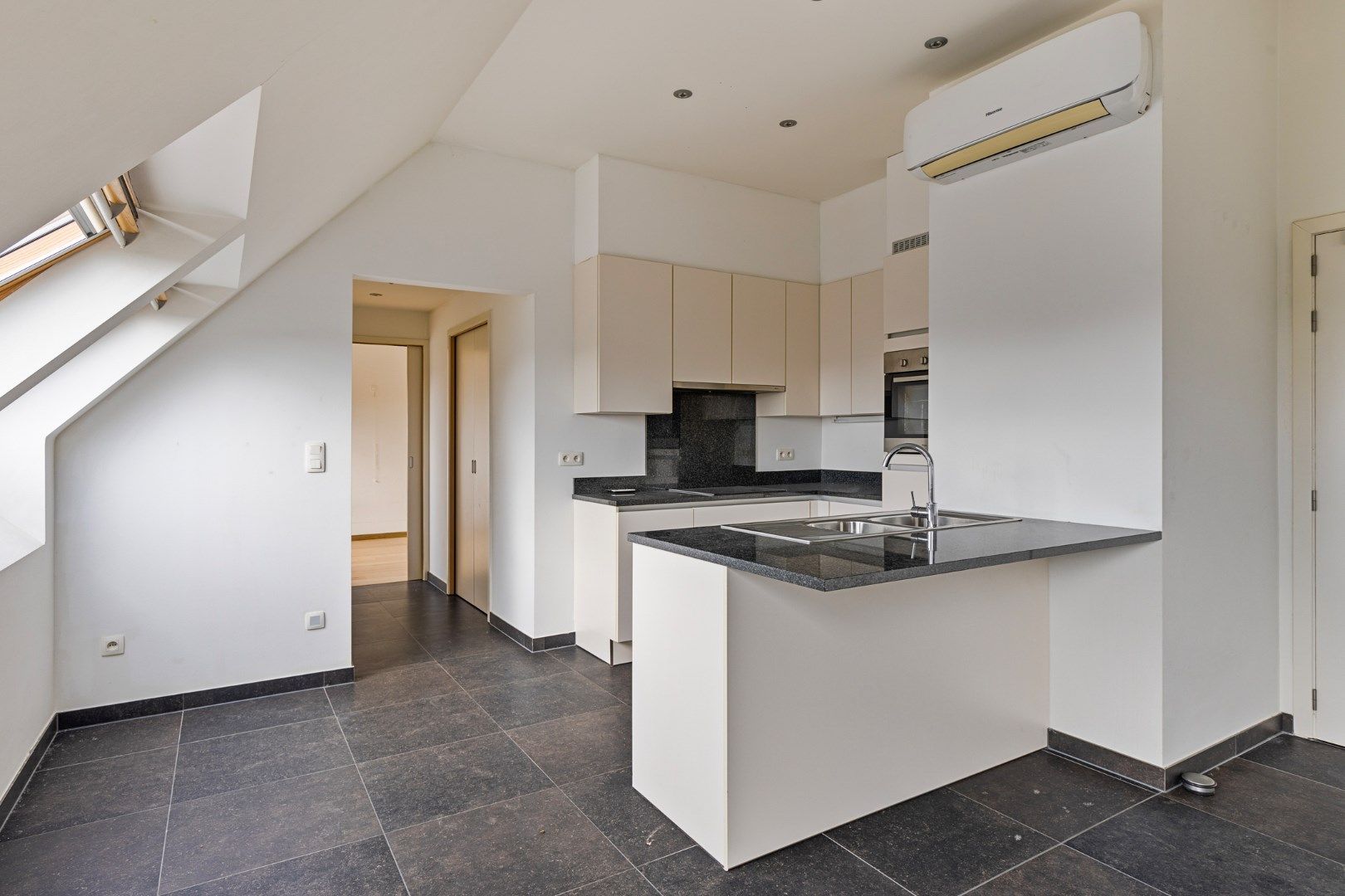 Dakappartement te koop in hartje Melle(Merelbeke)  foto 7