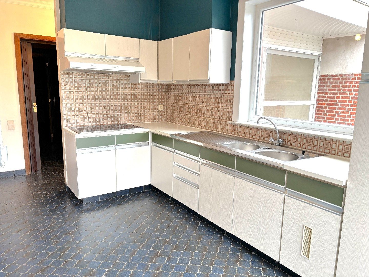 Ruime woning met tuin en garage! foto 6