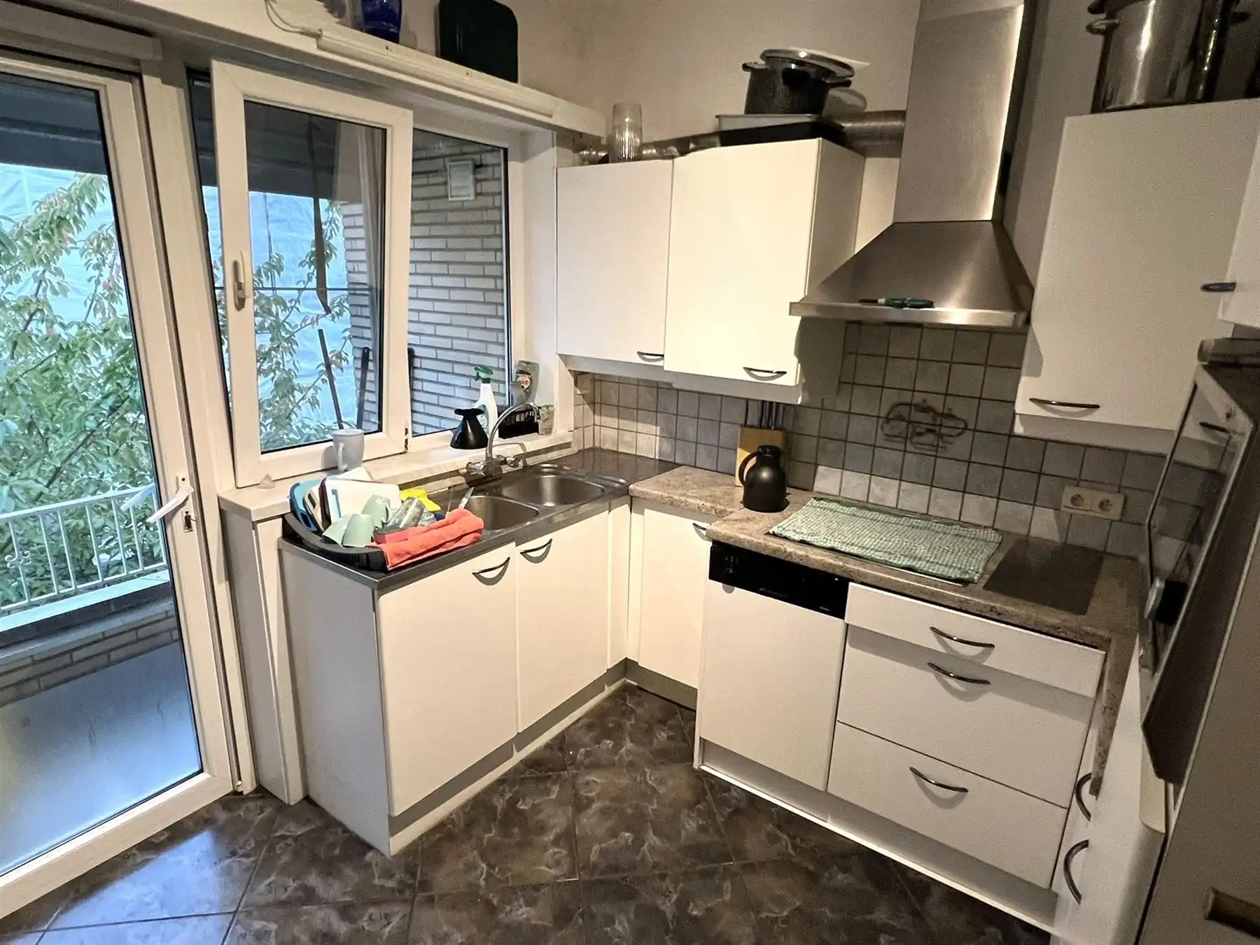 Residentieel gelegen, ruim en praktisch appartement foto 3