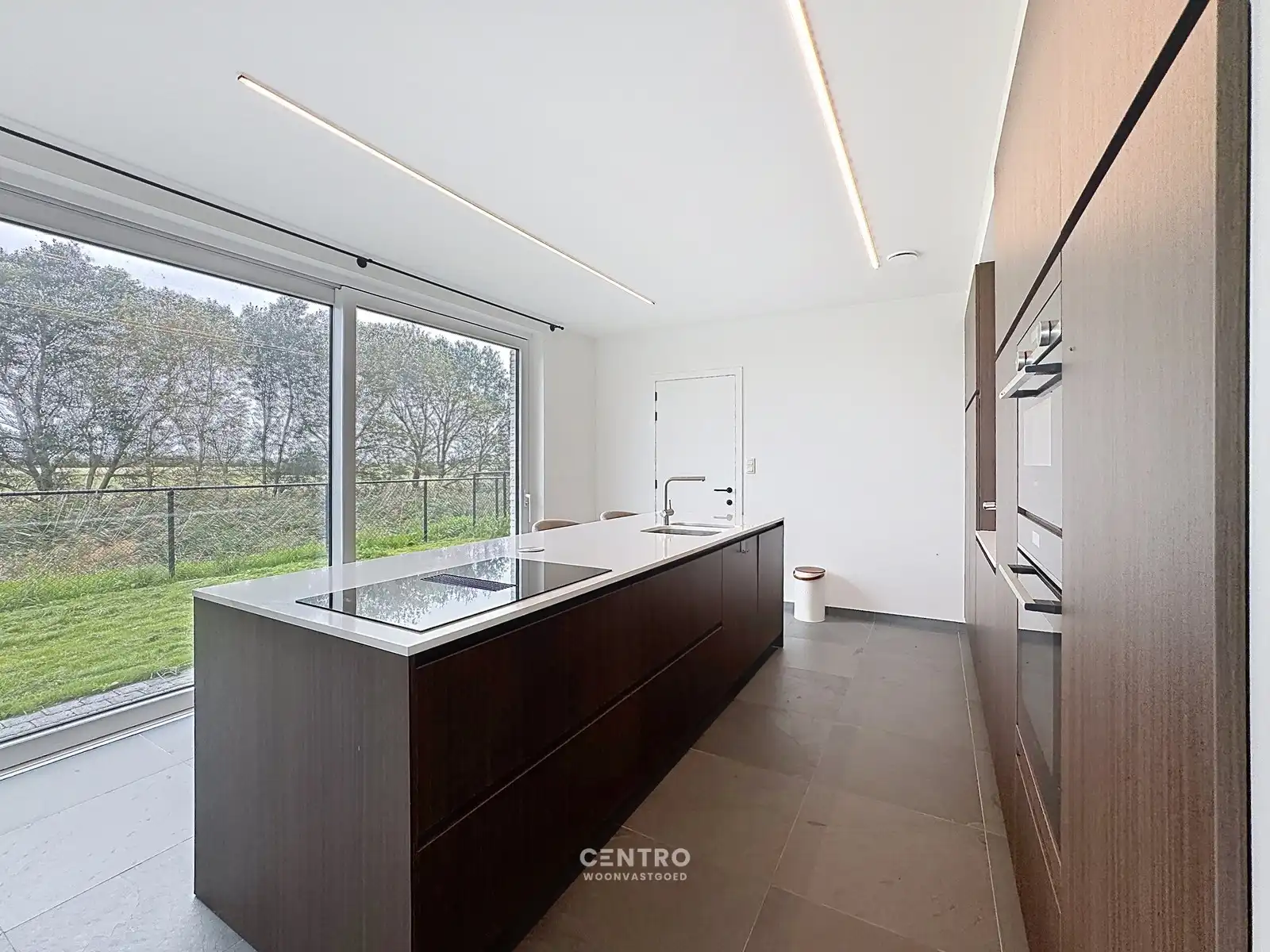 Nieuwbouwwoning met 4 slpks, 2 badks en een FANTASTISCH Polderzicht! foto 7