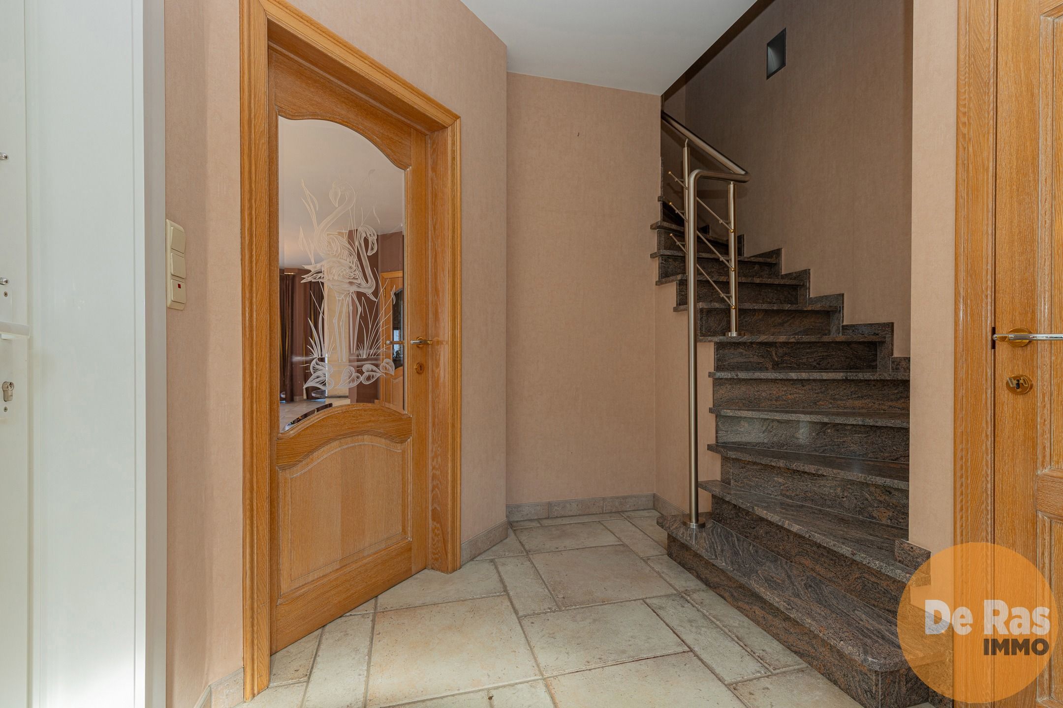 NIEUWERKERKEN - Kwalitatieve woning met diepe tuin en garage foto 10
