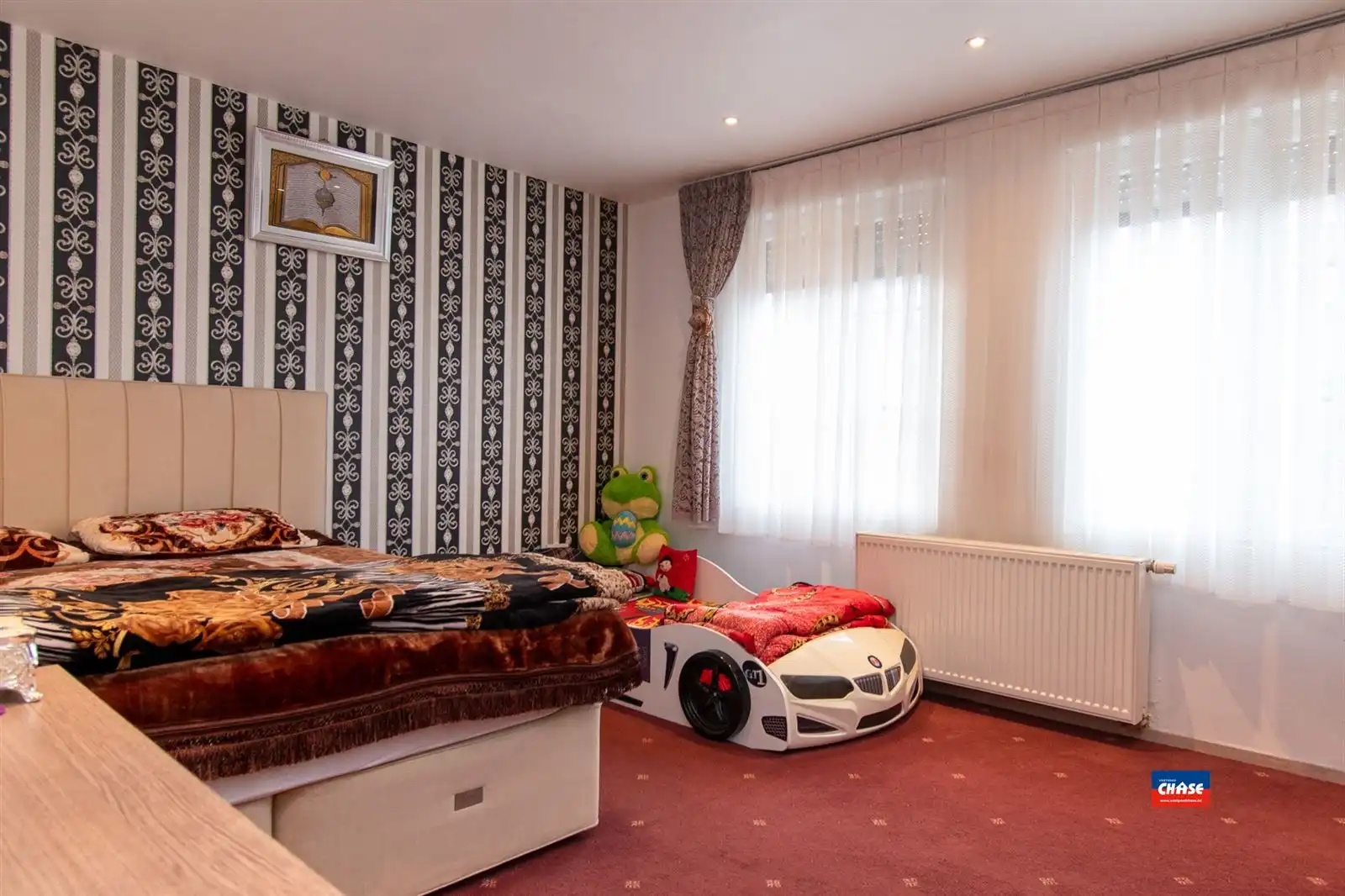 Rijwoning met 5 slaapkamers en tuin foto 9