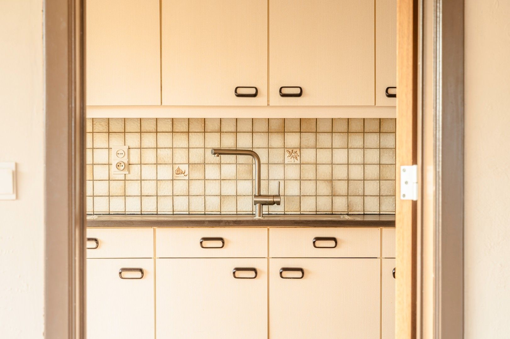 Ruim en lichtrijk appartement met garage foto 7