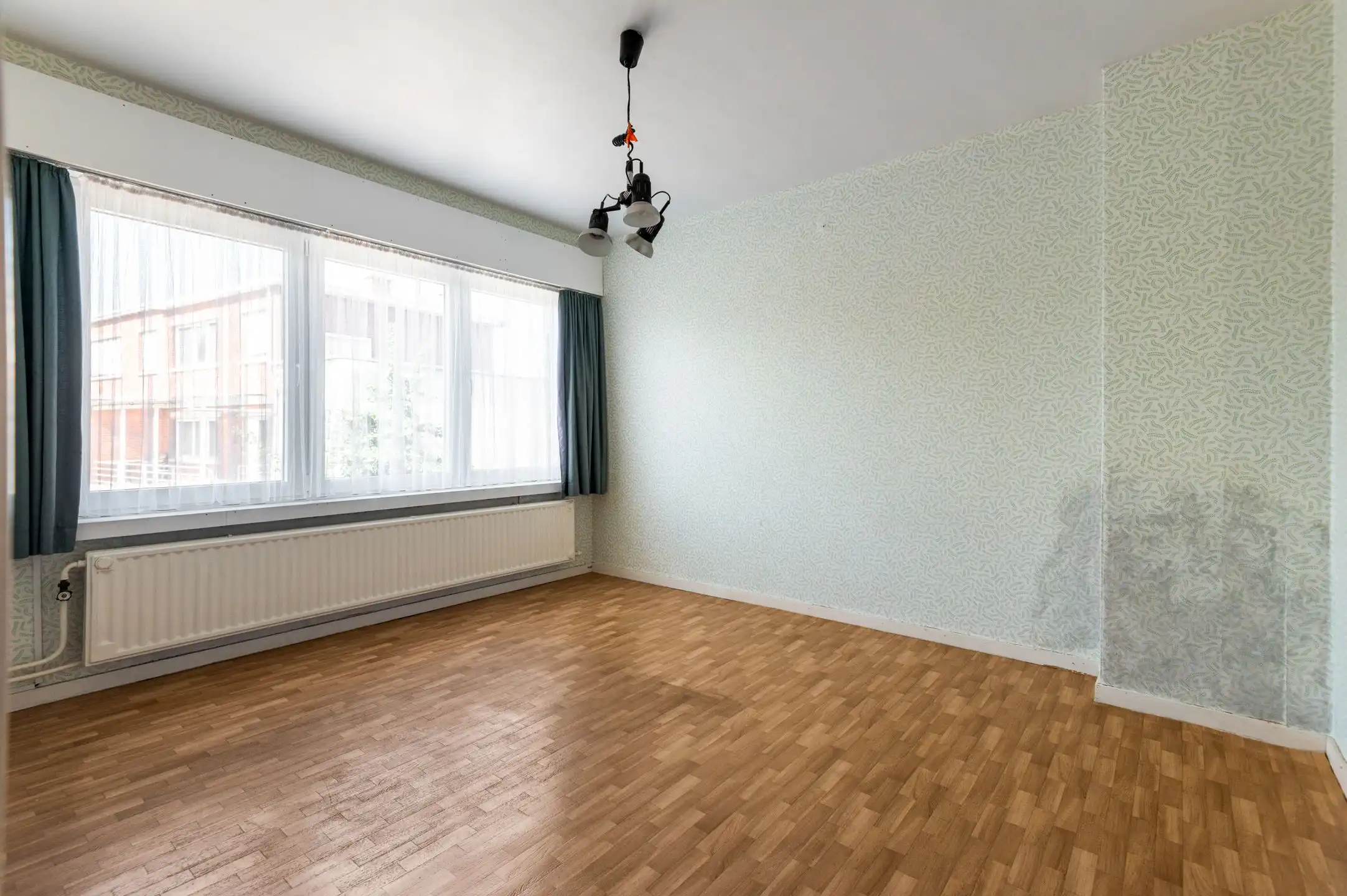 Een huis waar je nog helemaal je eigen ding mee kan doen! foto 13