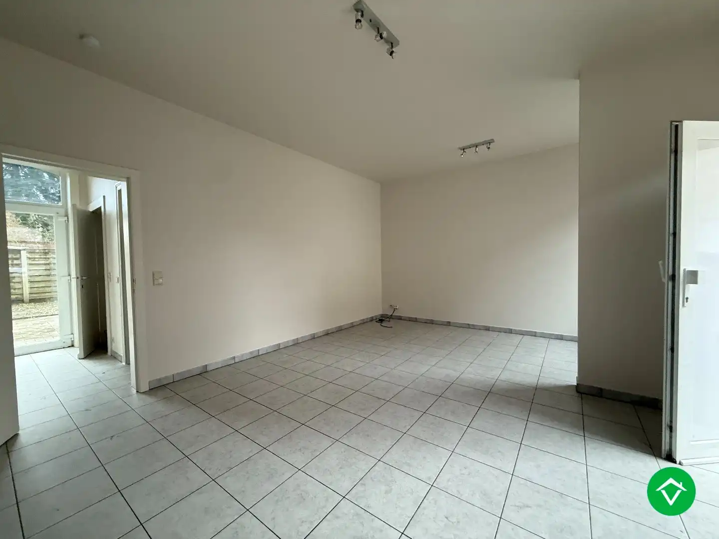 Rijwoning met 4 slaapkamers en terrastuin te Dadizele foto 2