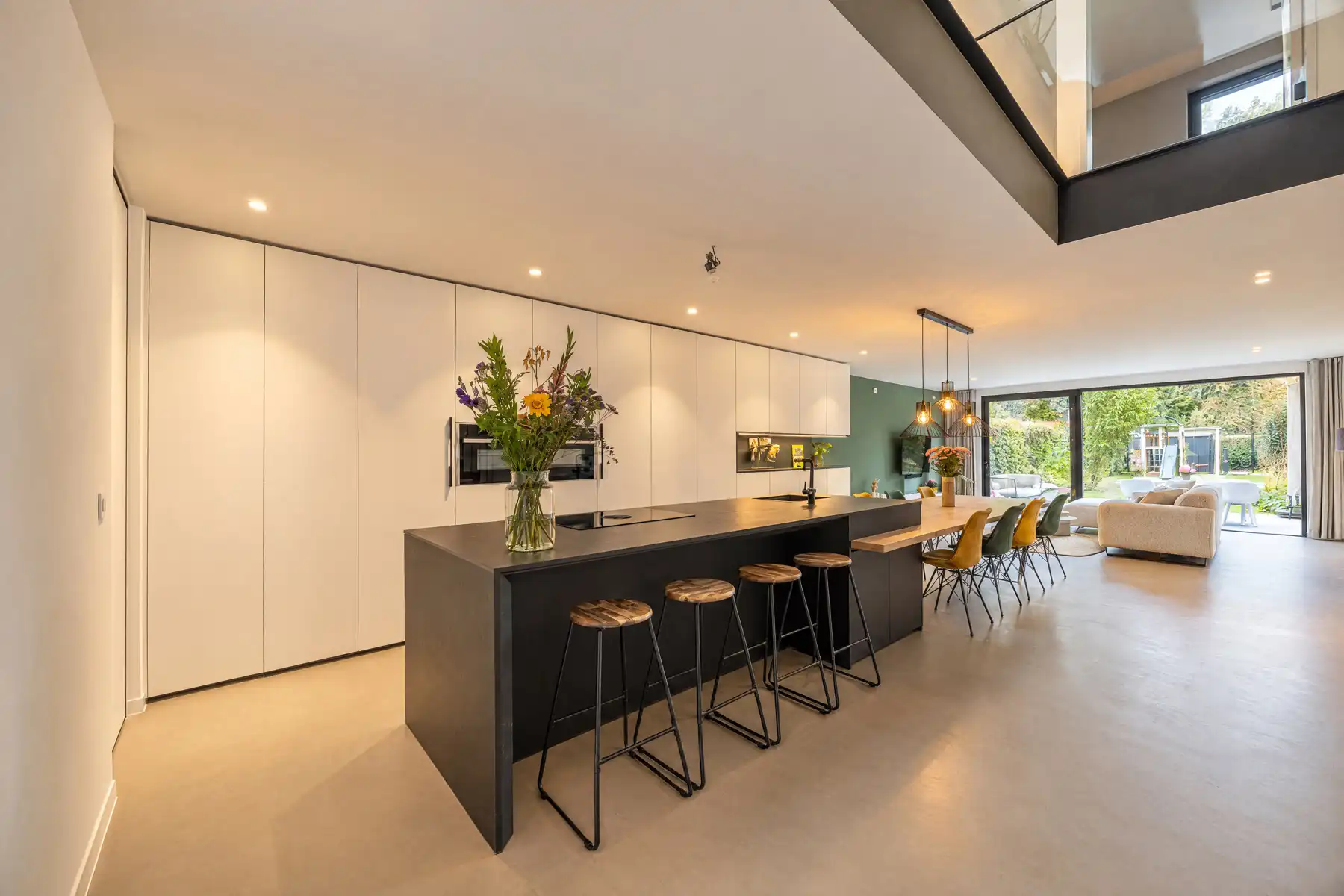 ARCHITECTURALE BEN-WONING MET ZUID TUIN OP TOPLOCATIE foto 3