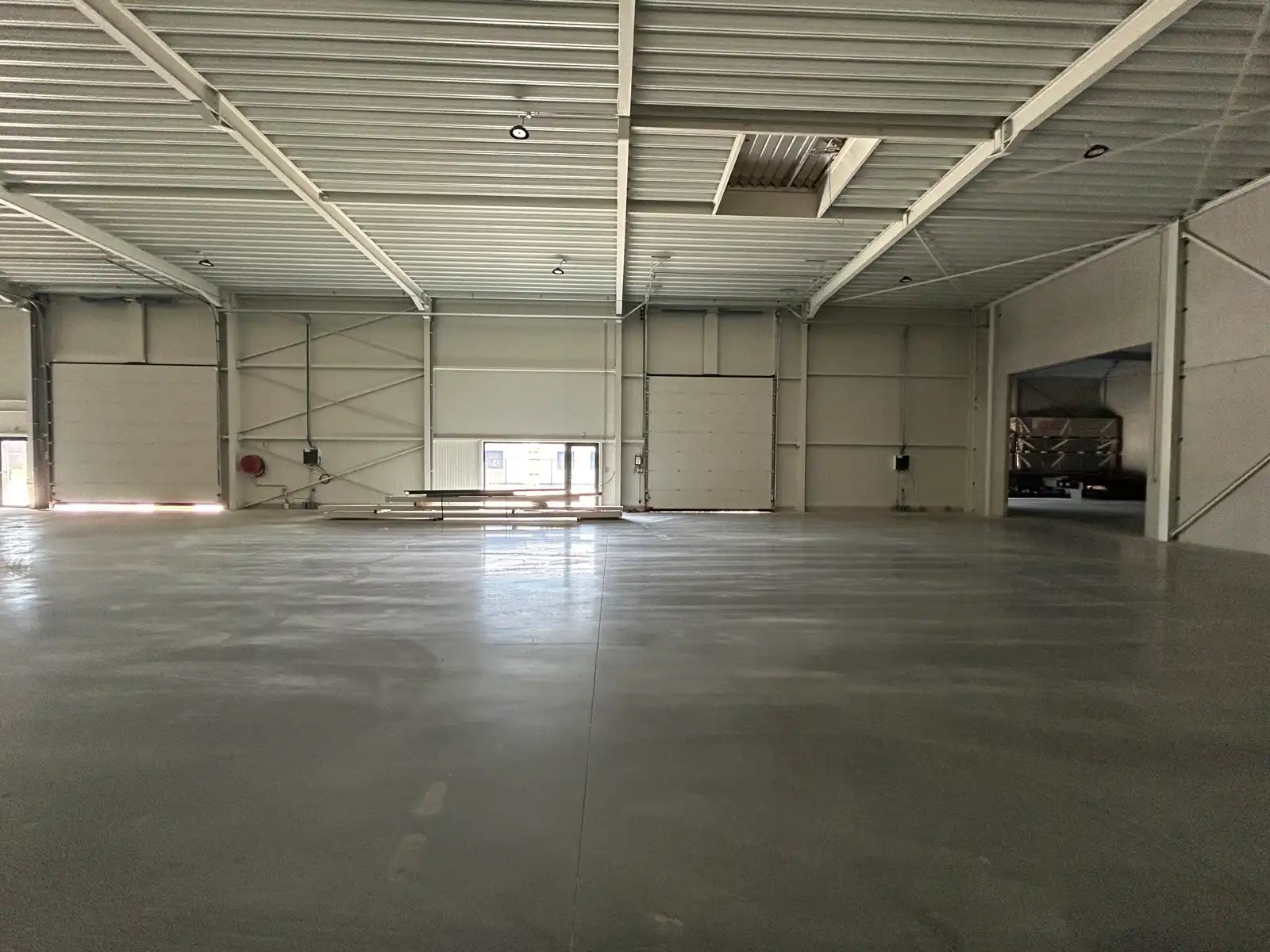 Bedrijfsvastgoed te huur foto 2