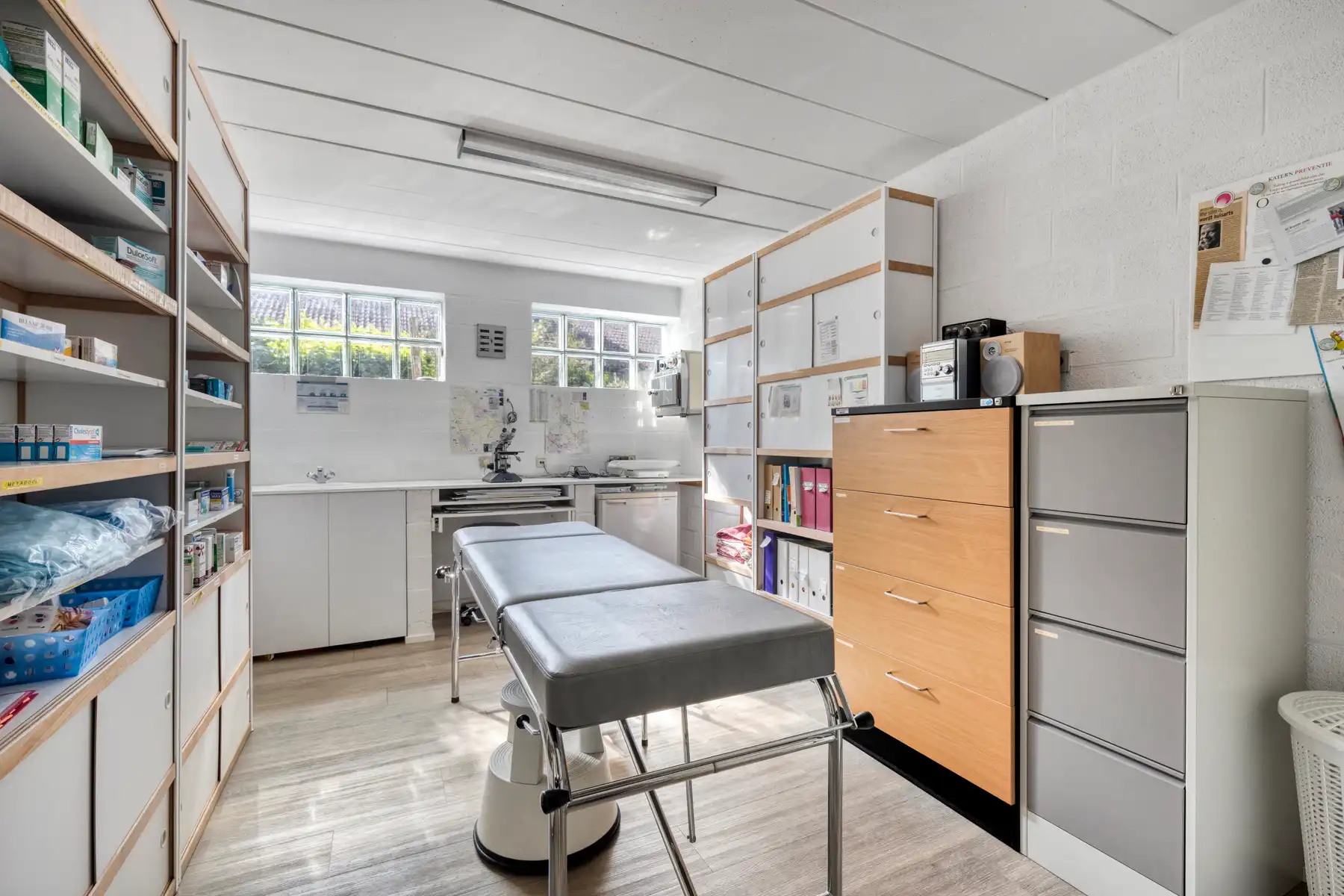 Ruime villa met praktijk! foto 28