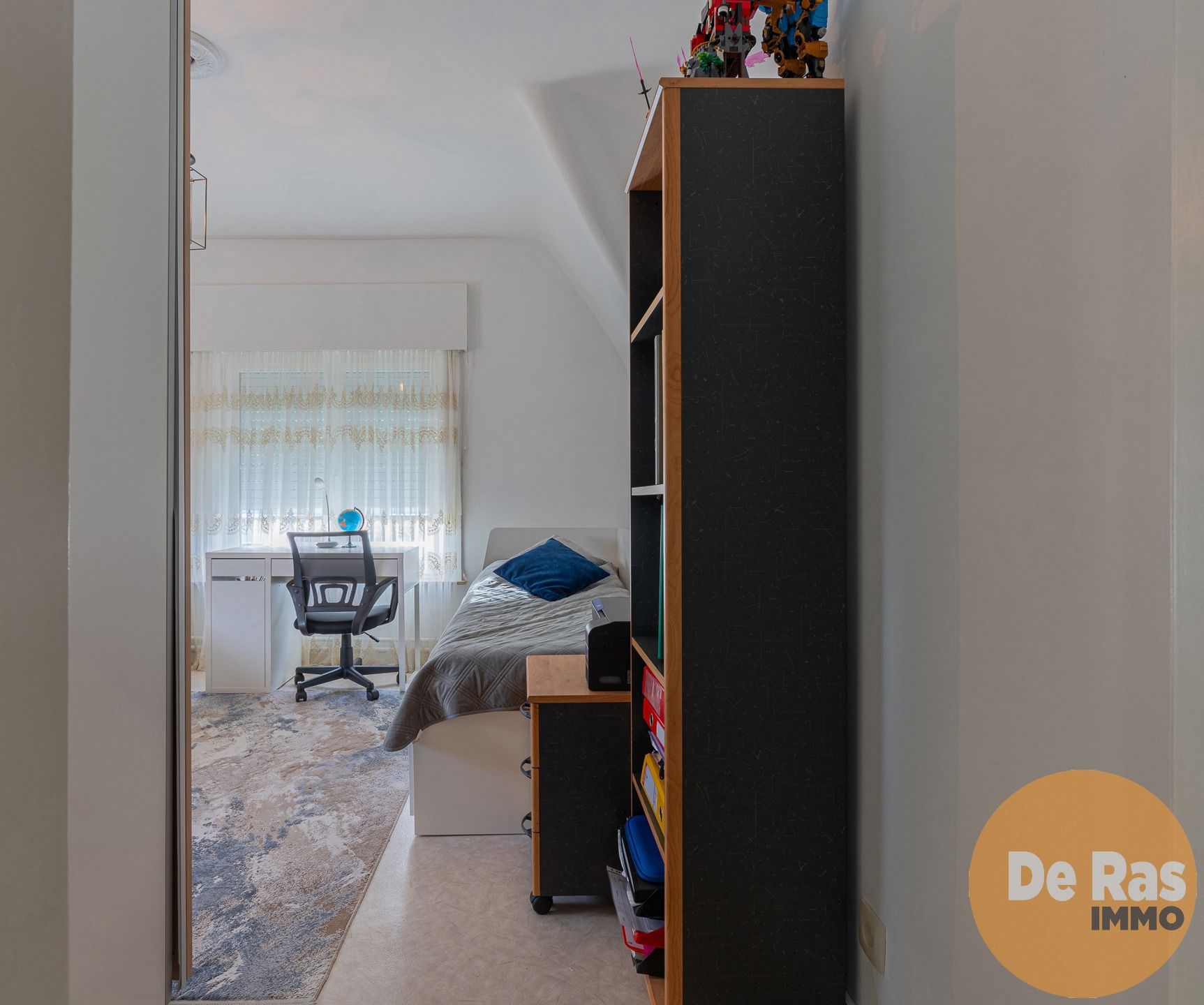 WETTEREN - Instapklare woning op uitstekende locatie foto 12