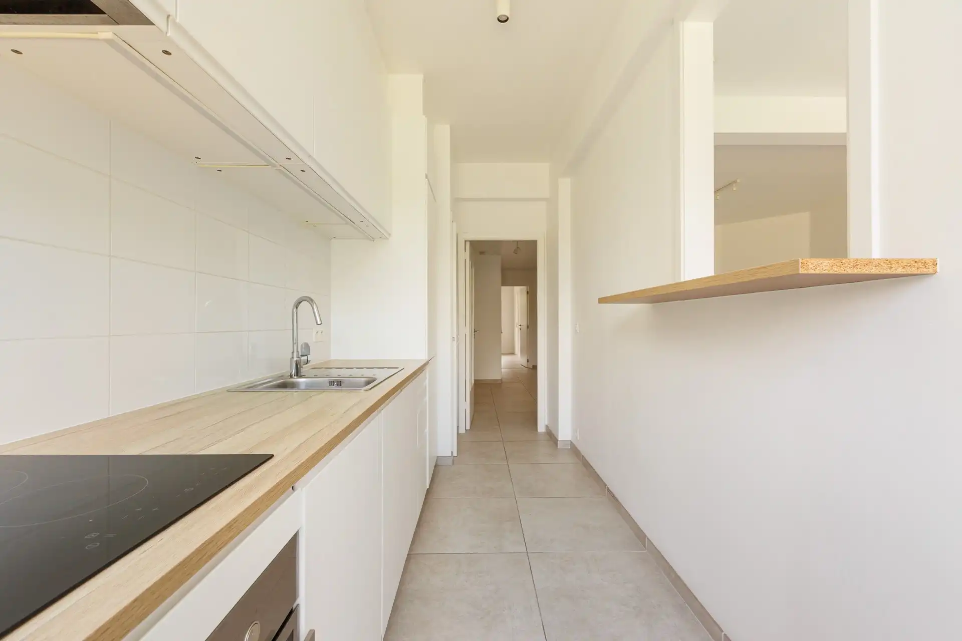 Instapklaar 2-slaapkamerappartement met terras en EPC-B foto 8
