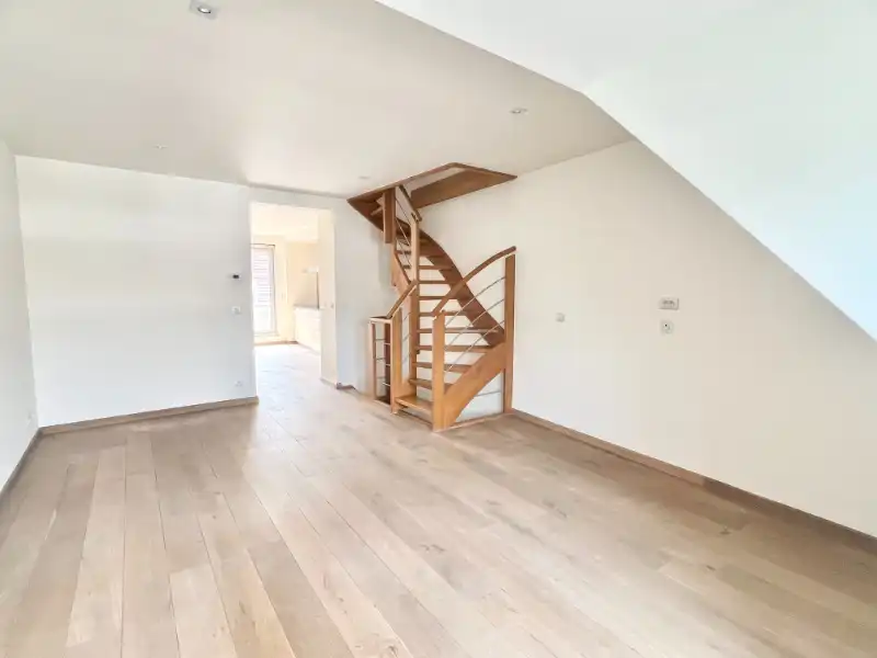 Ruim, instapklaar 3 slpk appartement (160m2)! centrum Deinze foto 4
