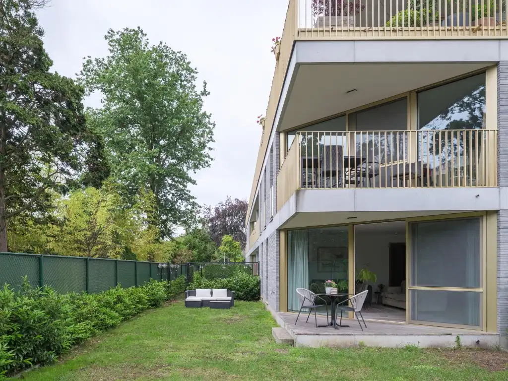 Recent nieuwbouwappartement (BJ 2020) met drie slaapkamers en een ruime tuin in Melle foto 2