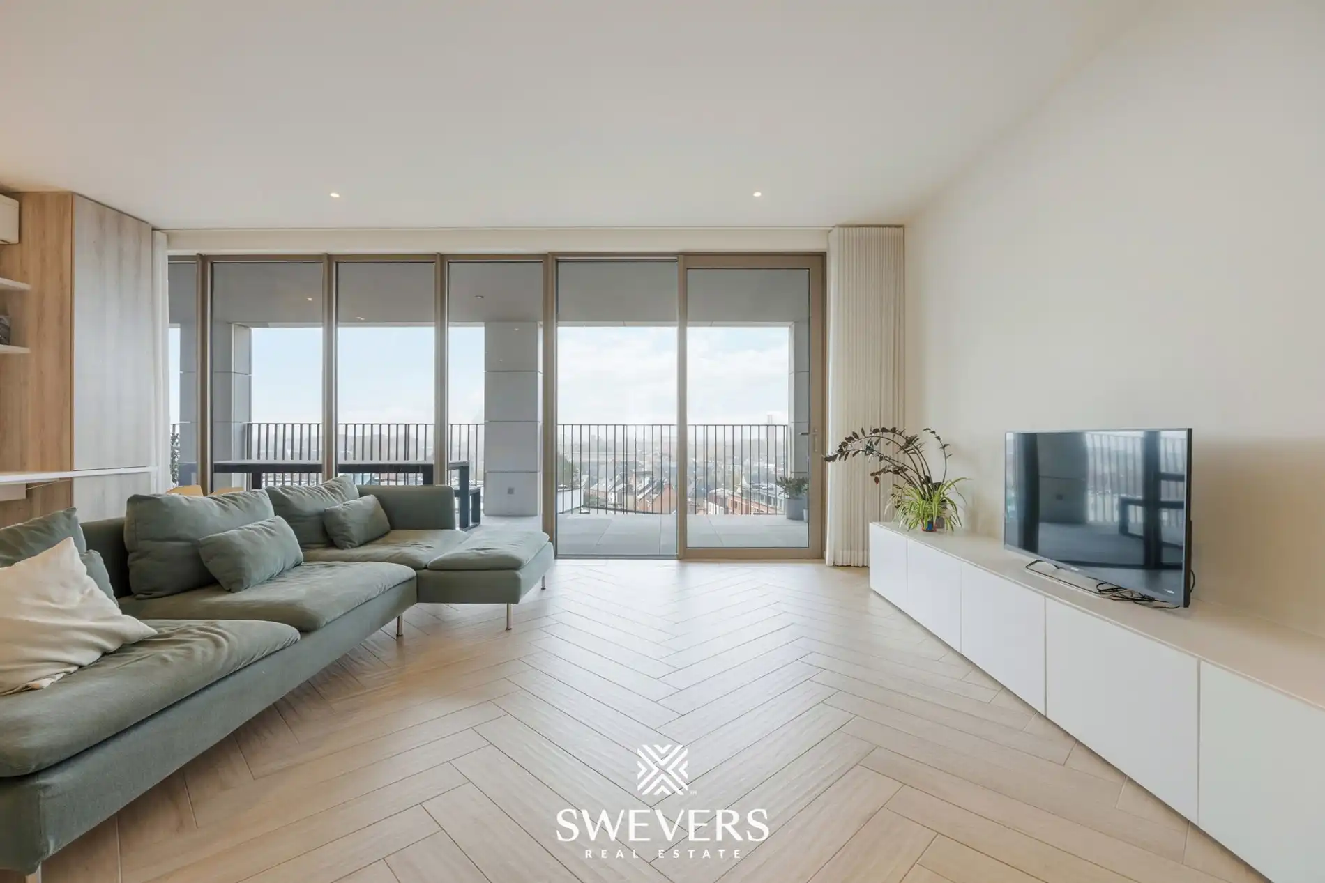 Uniek penthouse (168m²) met 3 slpk en een fantastisch uitzicht in centrum Hasselt foto 5